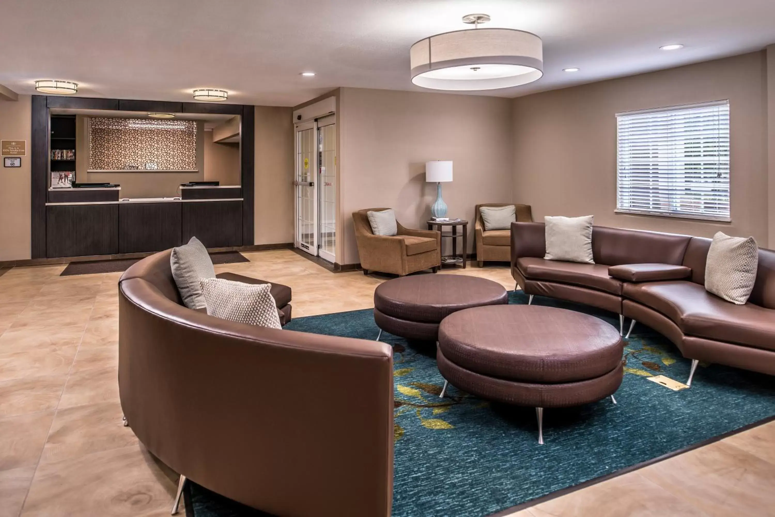 Property building, Seating Area in Candlewood Suites Kansas City, an IHG Hotel