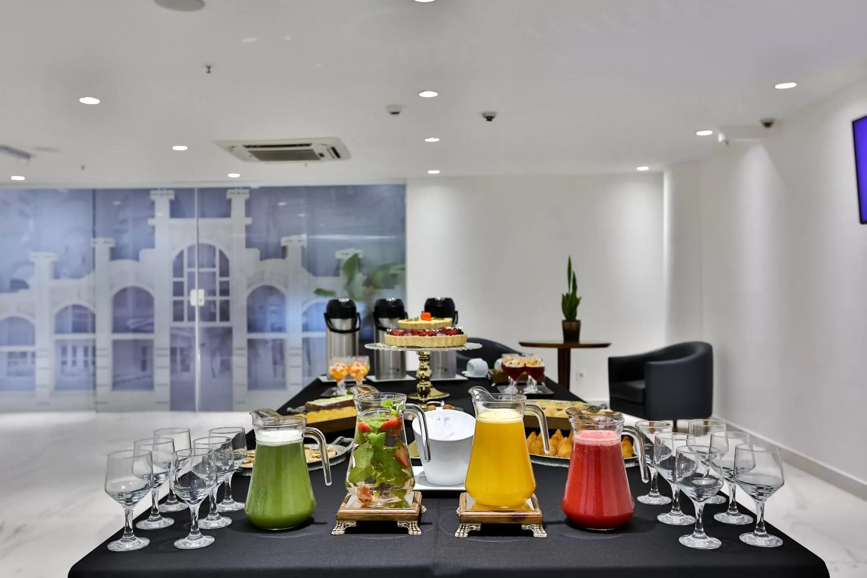 Restaurant/places to eat in Slaviero São Paulo Downtown