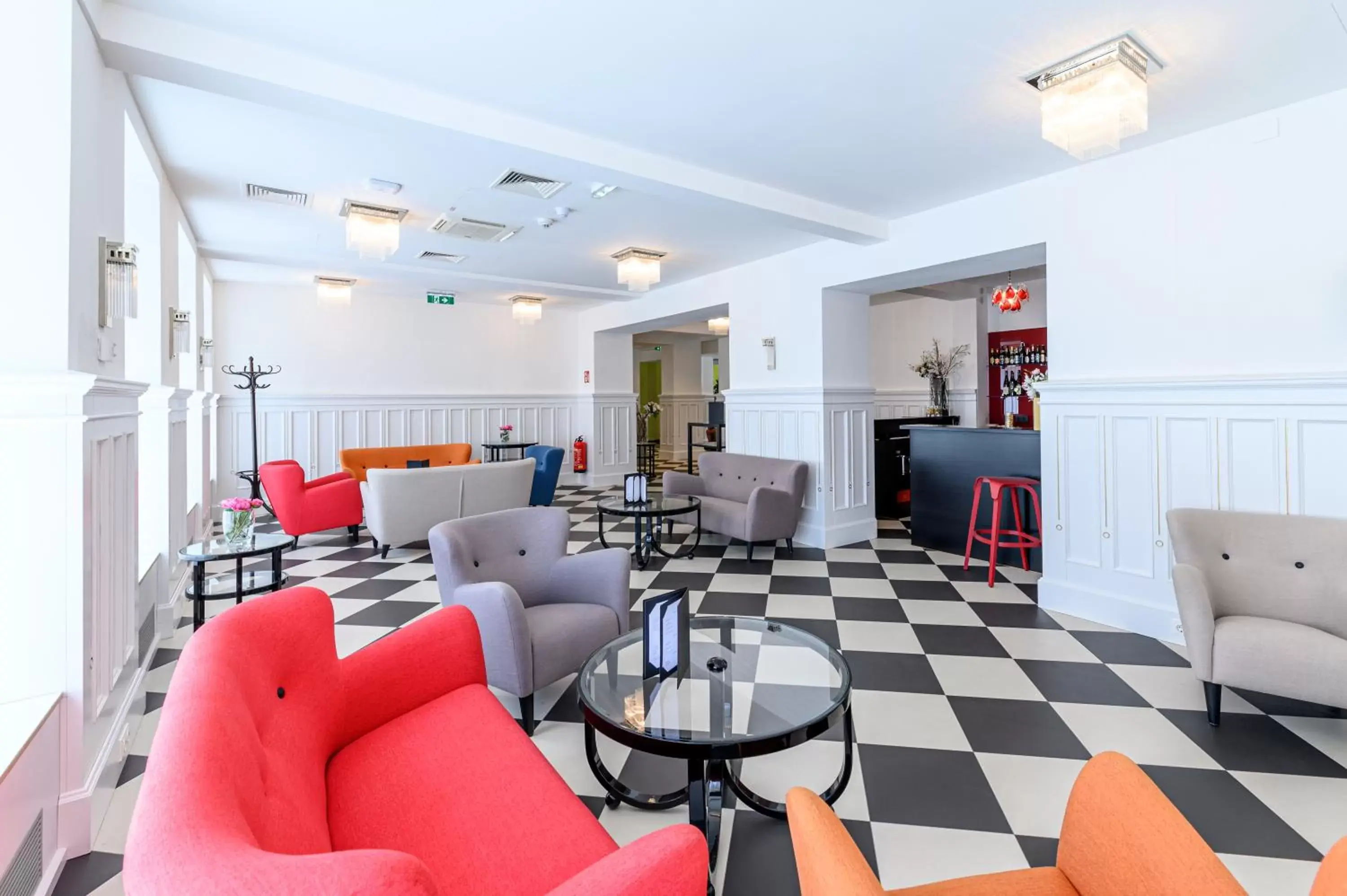 Lounge or bar in Hotel Caroline Lounge or bar in Hotel Caroline