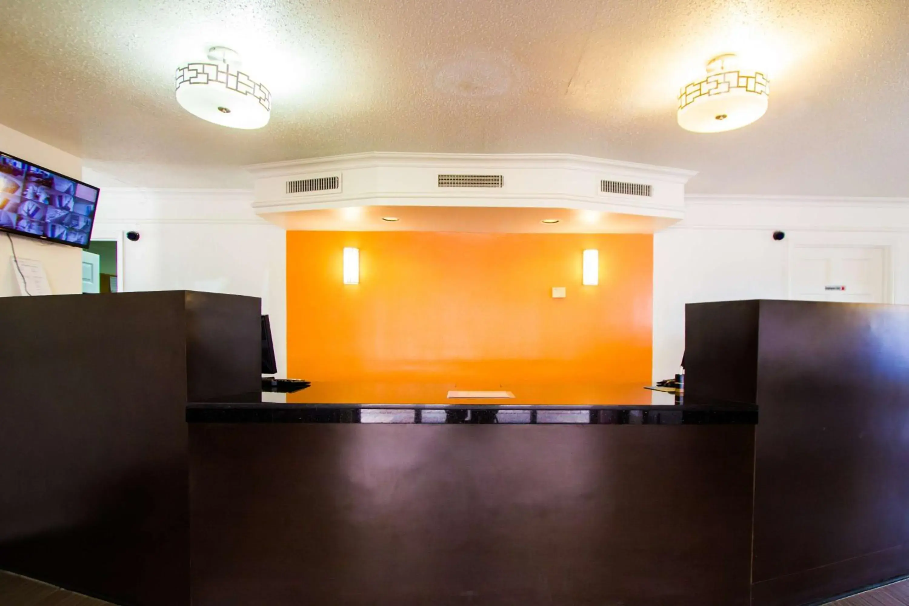 Lobby or reception in Motel 6-Austin, TX - Midtown Lobby or reception in Motel 6-Austin, TX - Midtown