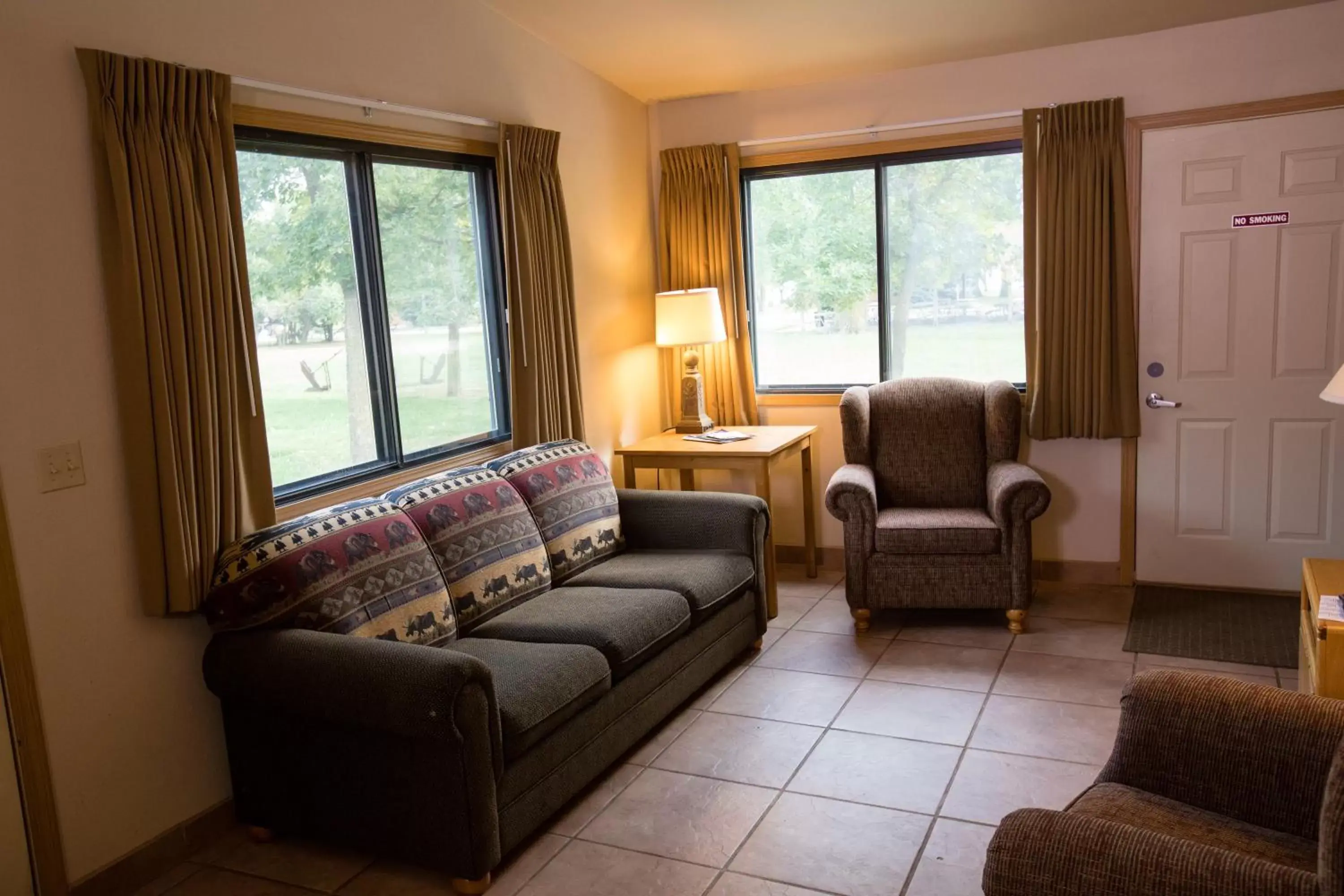 Seating Area in Lewis & Clark Resort