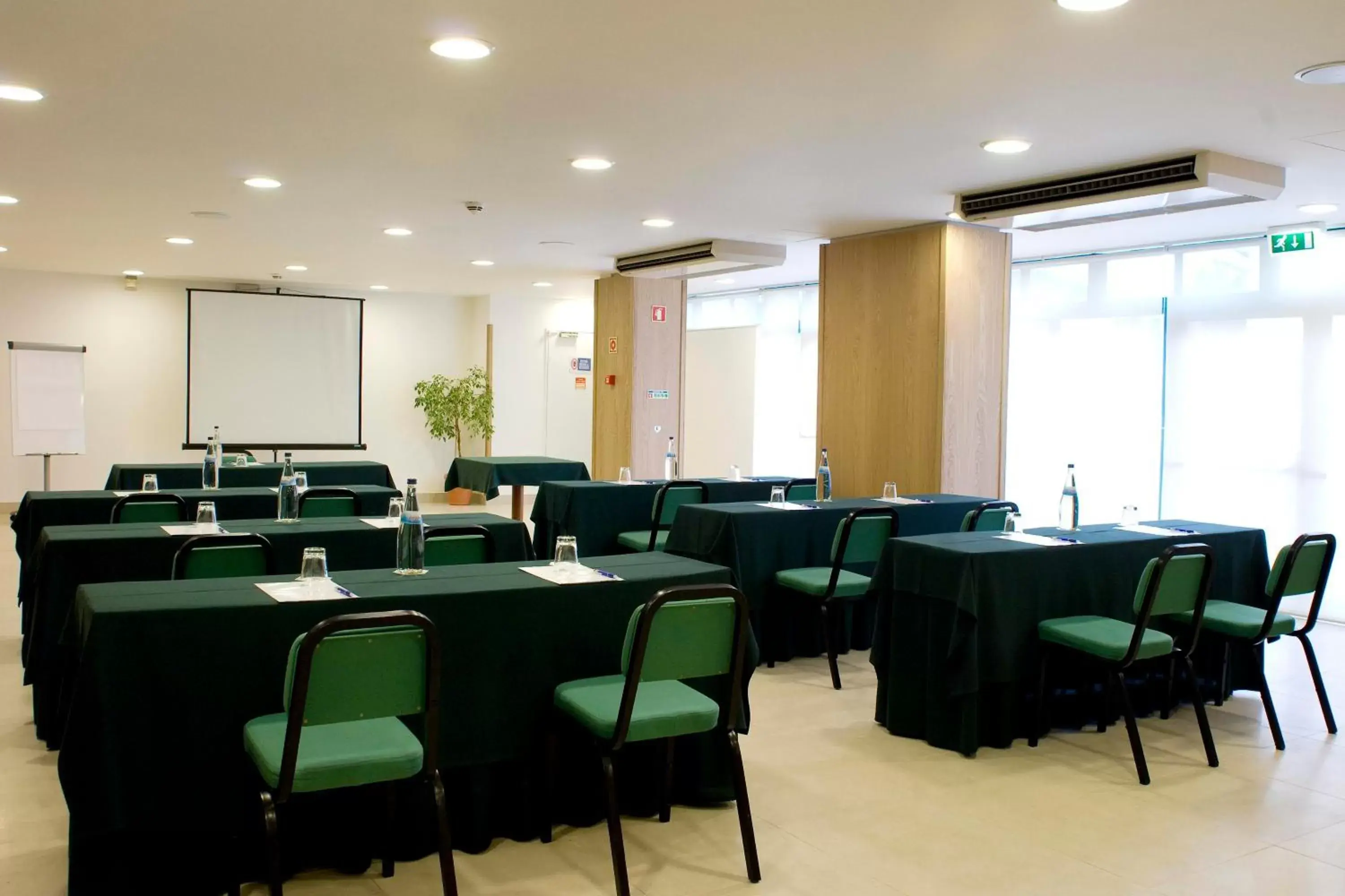 Business facilities in Leziria Parque Hotel