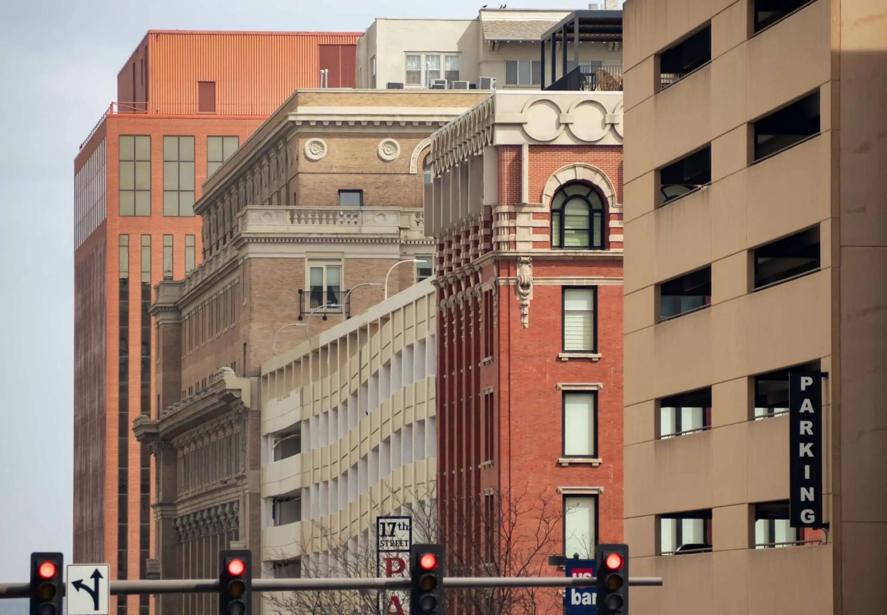 Property building, Neighborhood in The Peregrine Omaha Downtown Curio Collection By Hilton