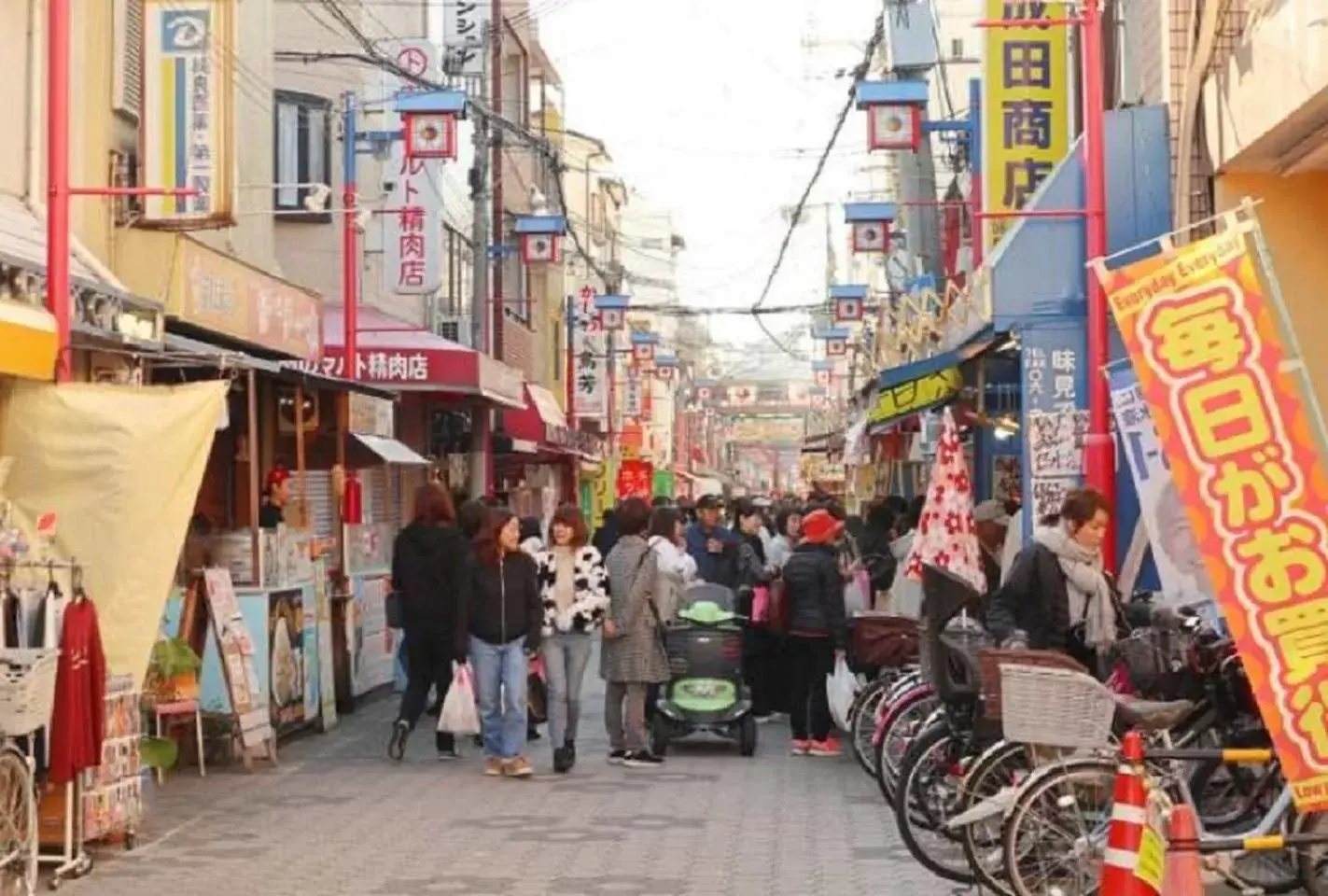 Nearby landmark, Supermarket/Shops in HOTEL LiVEMAX Osaka Dome Mae Hotel