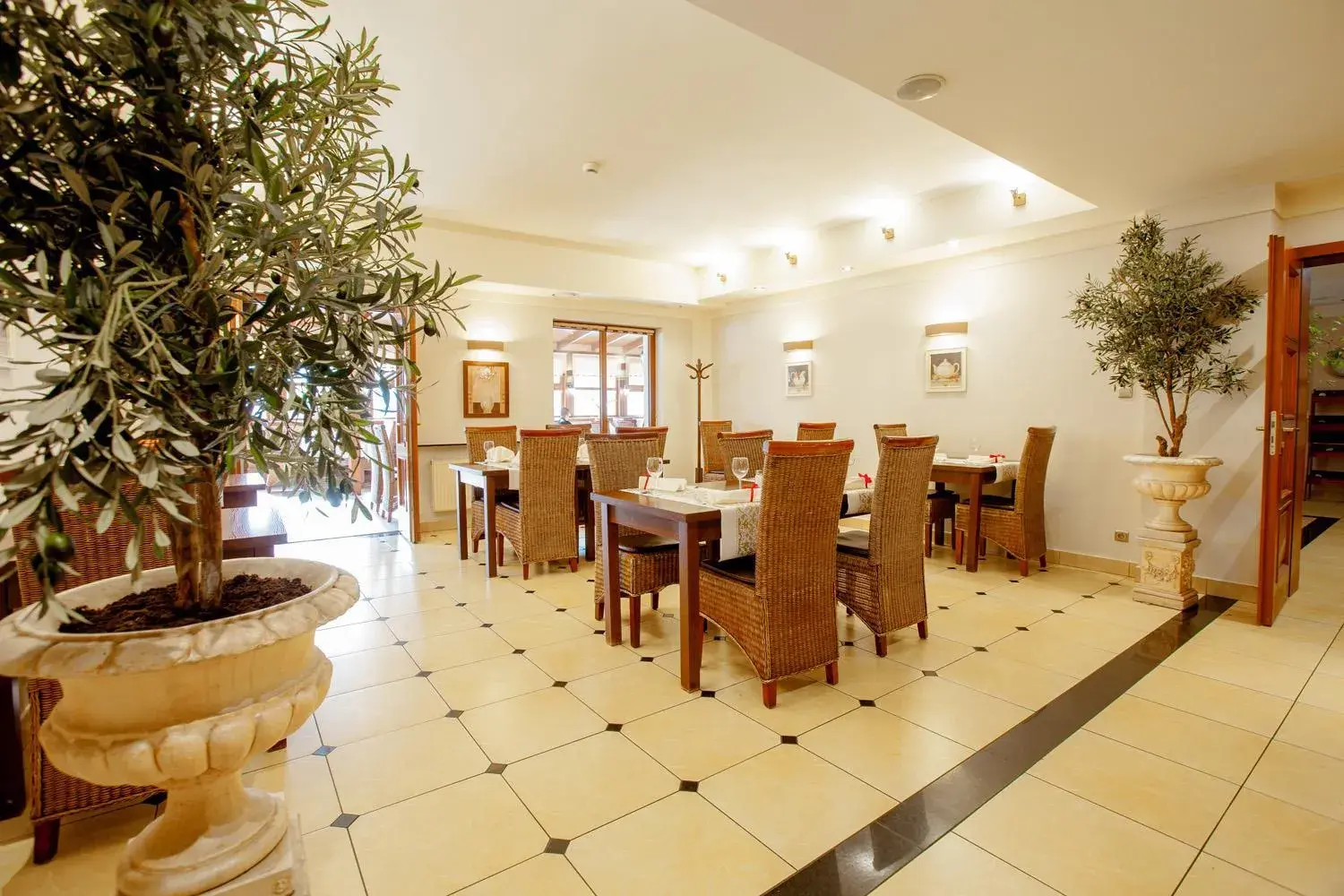 Restaurant/Places to Eat in Hotel Diament Vacanza Katowice - Siemianowice