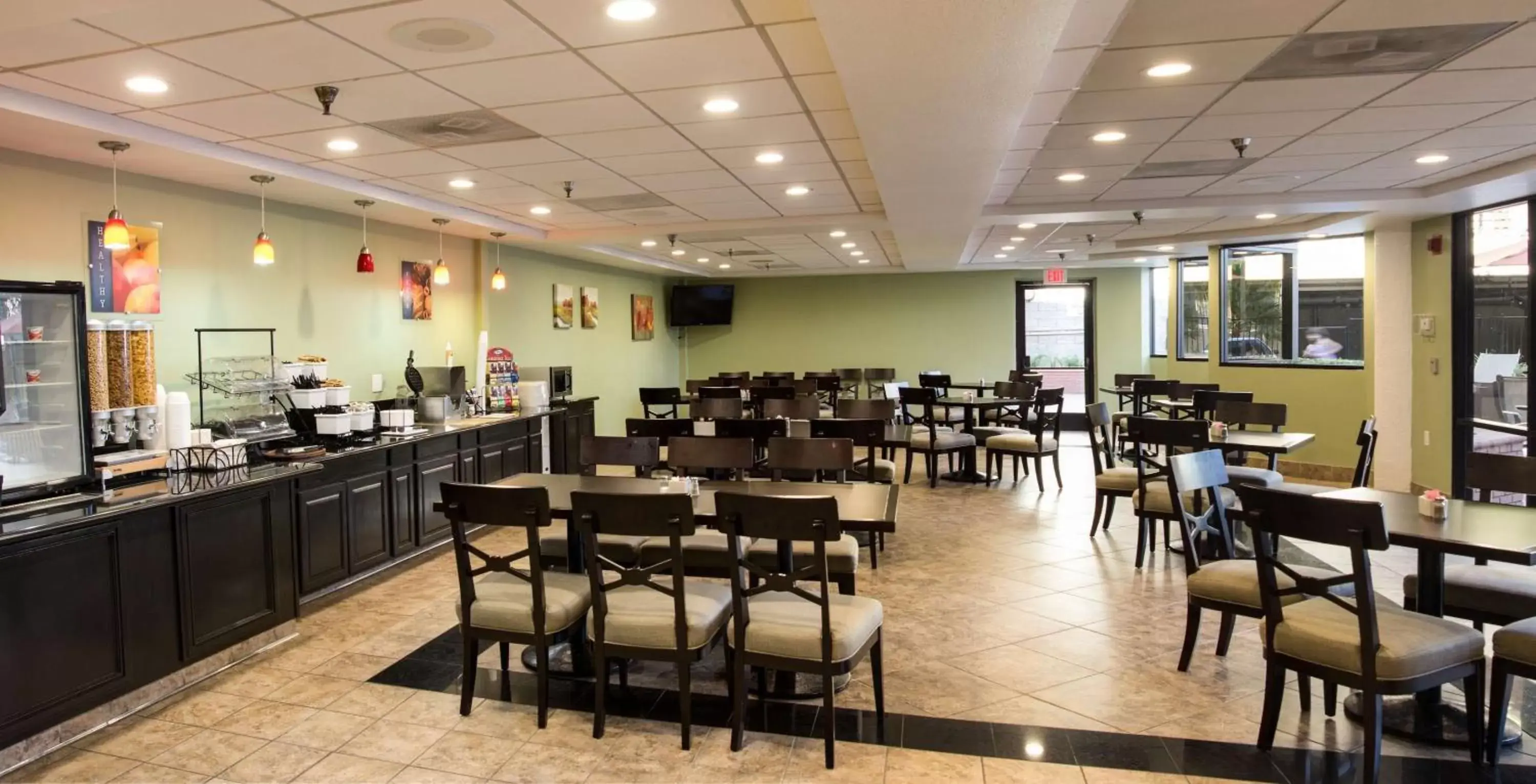 Restaurant/places to eat in Best Western Plus Irvine Spectrum Hotel