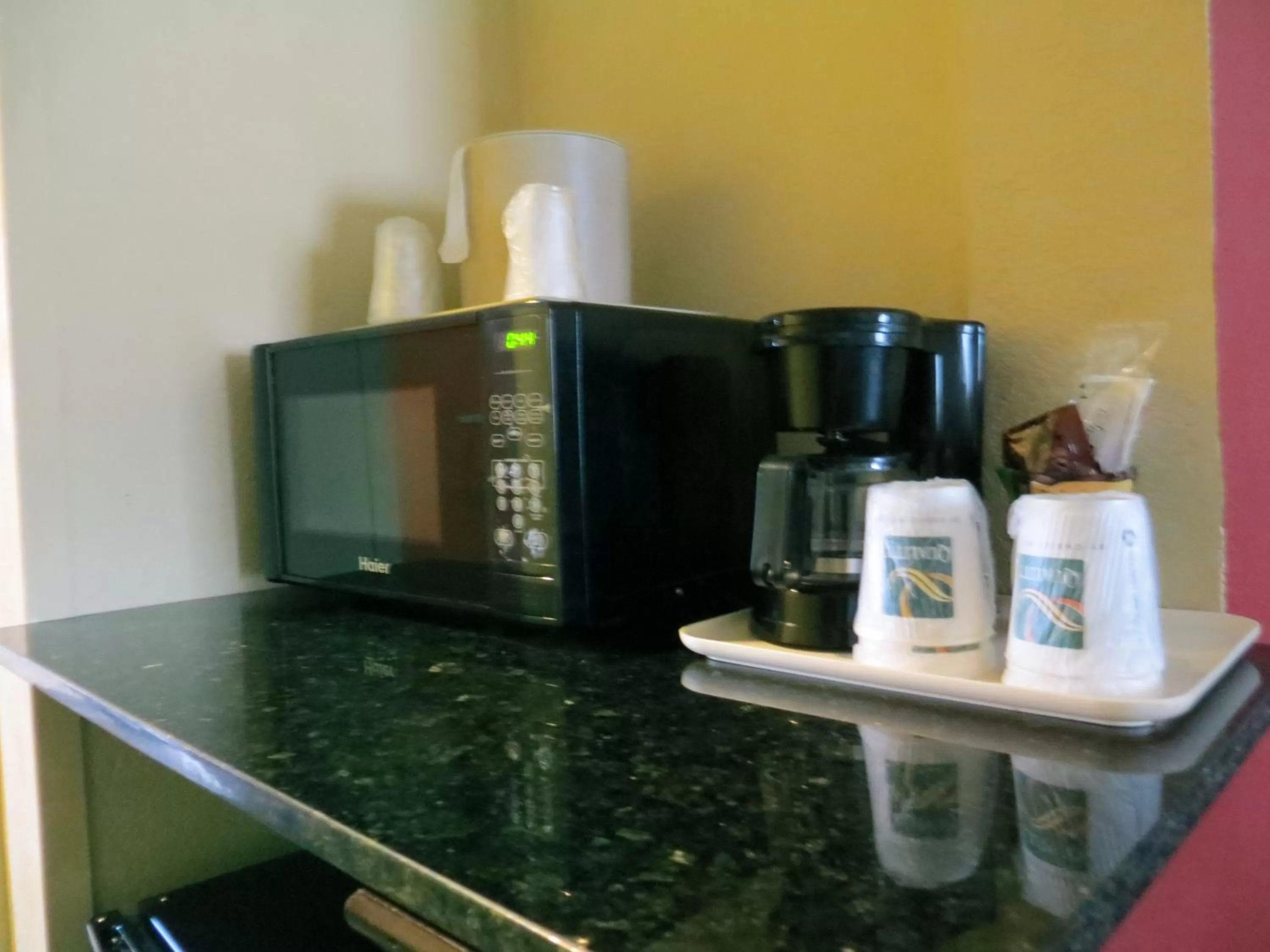 Double Suite with Two Double Beds - Accessible/Non-Smoking in Mi Casa Hotel