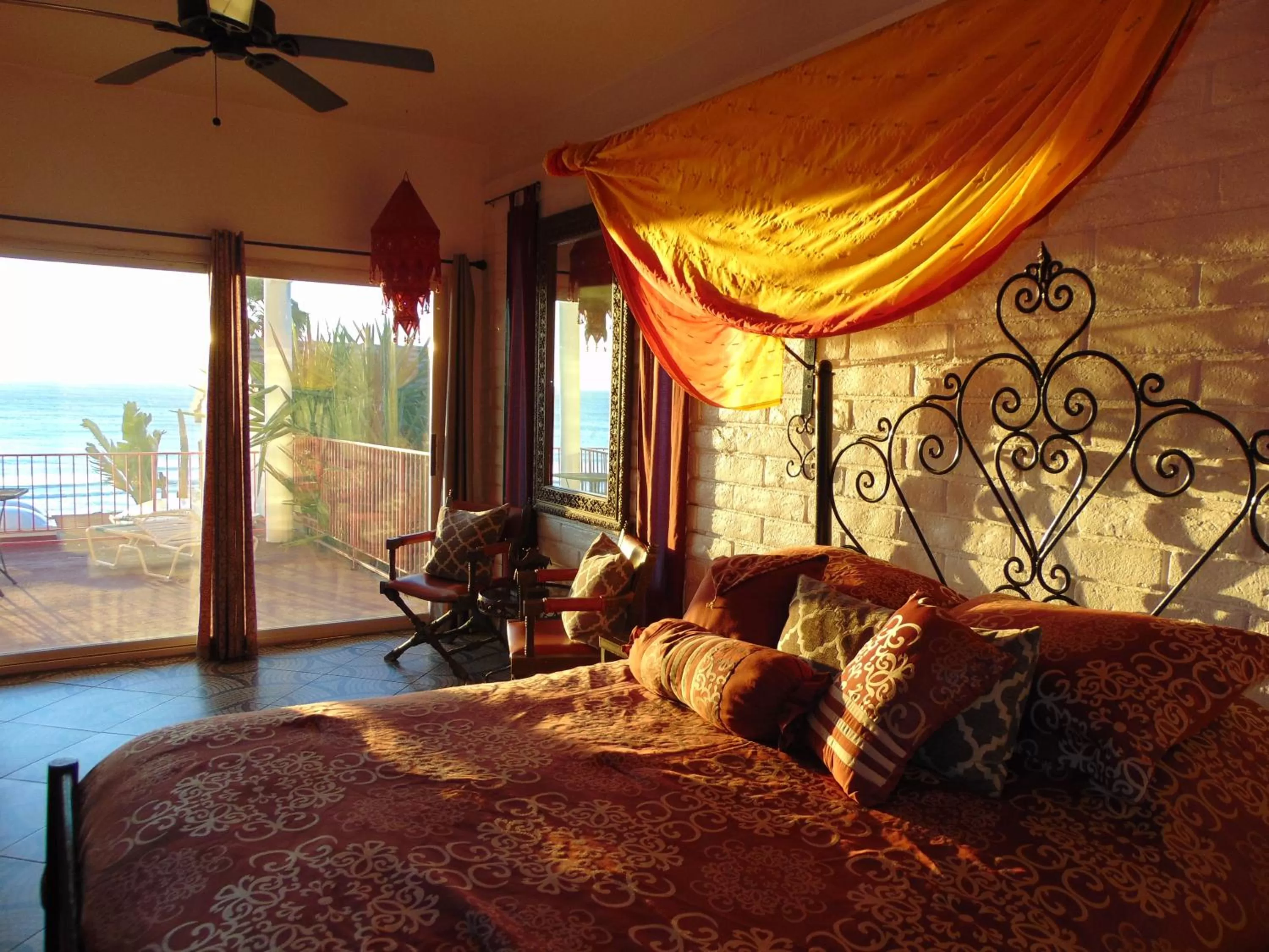 Photo of the whole room in Poco Cielo Hotel