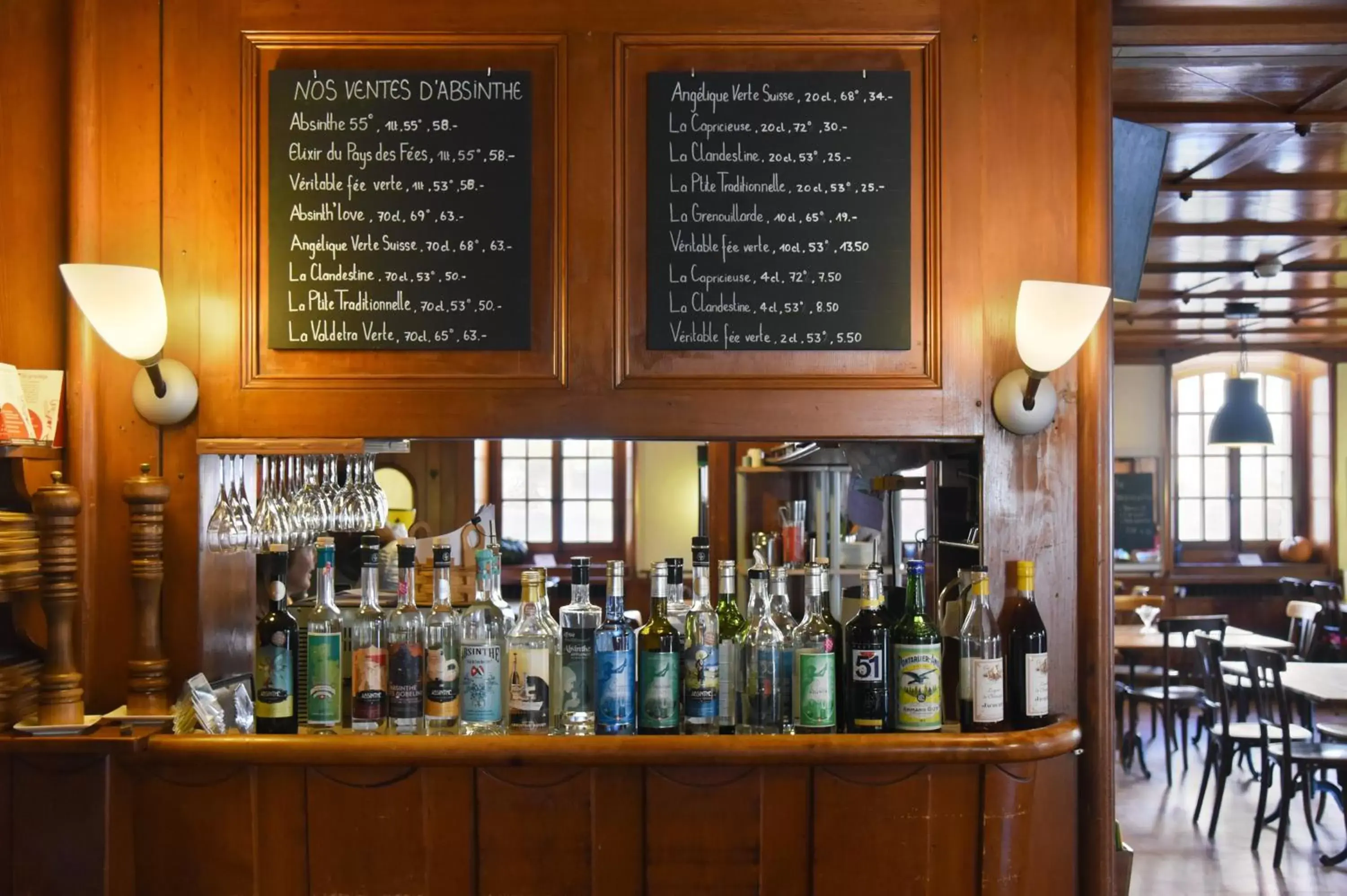 Restaurant/places to eat, Lounge/Bar in Hôtel de l'Aigle