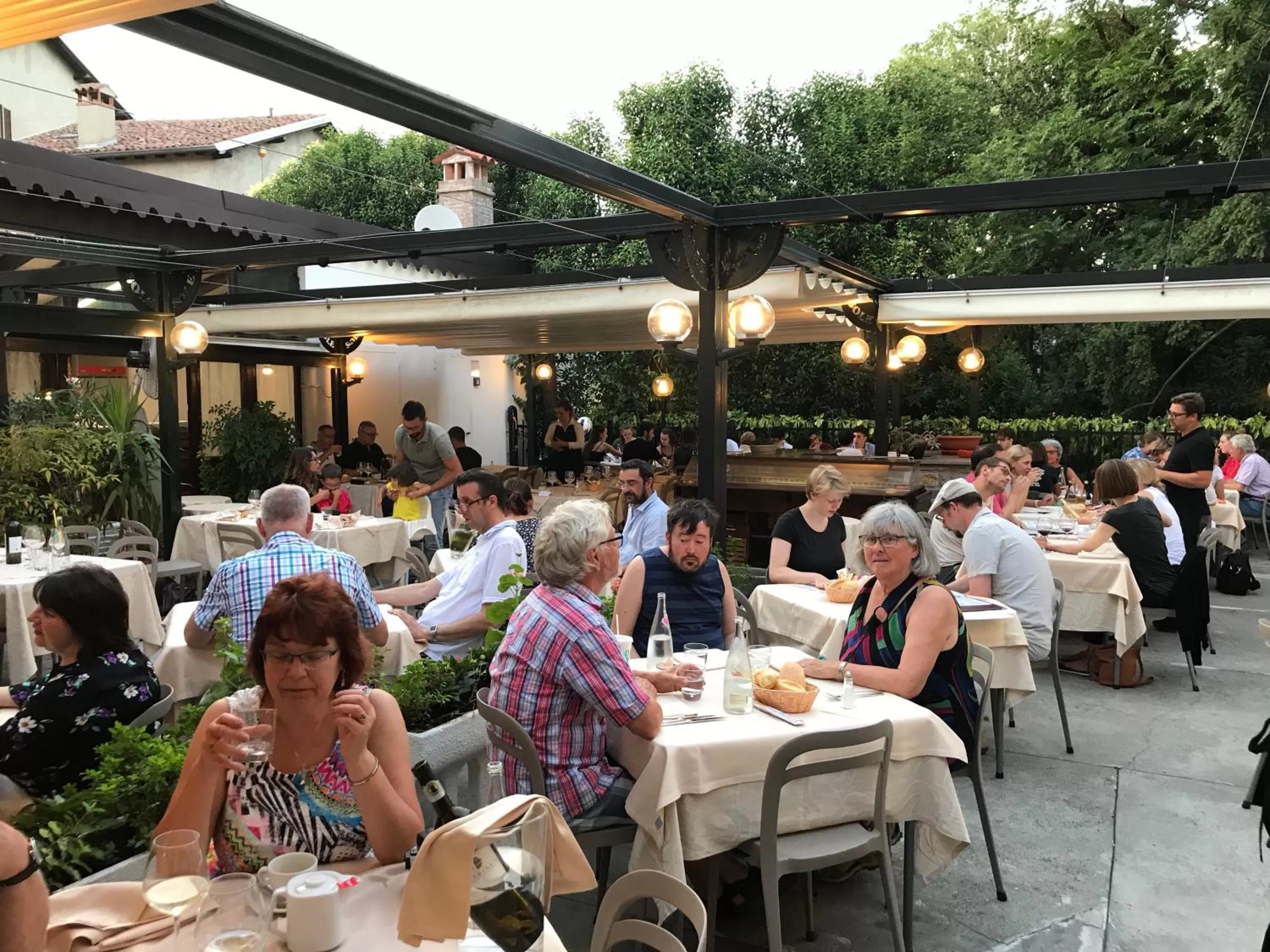 Restaurant/places to eat in Il Sole