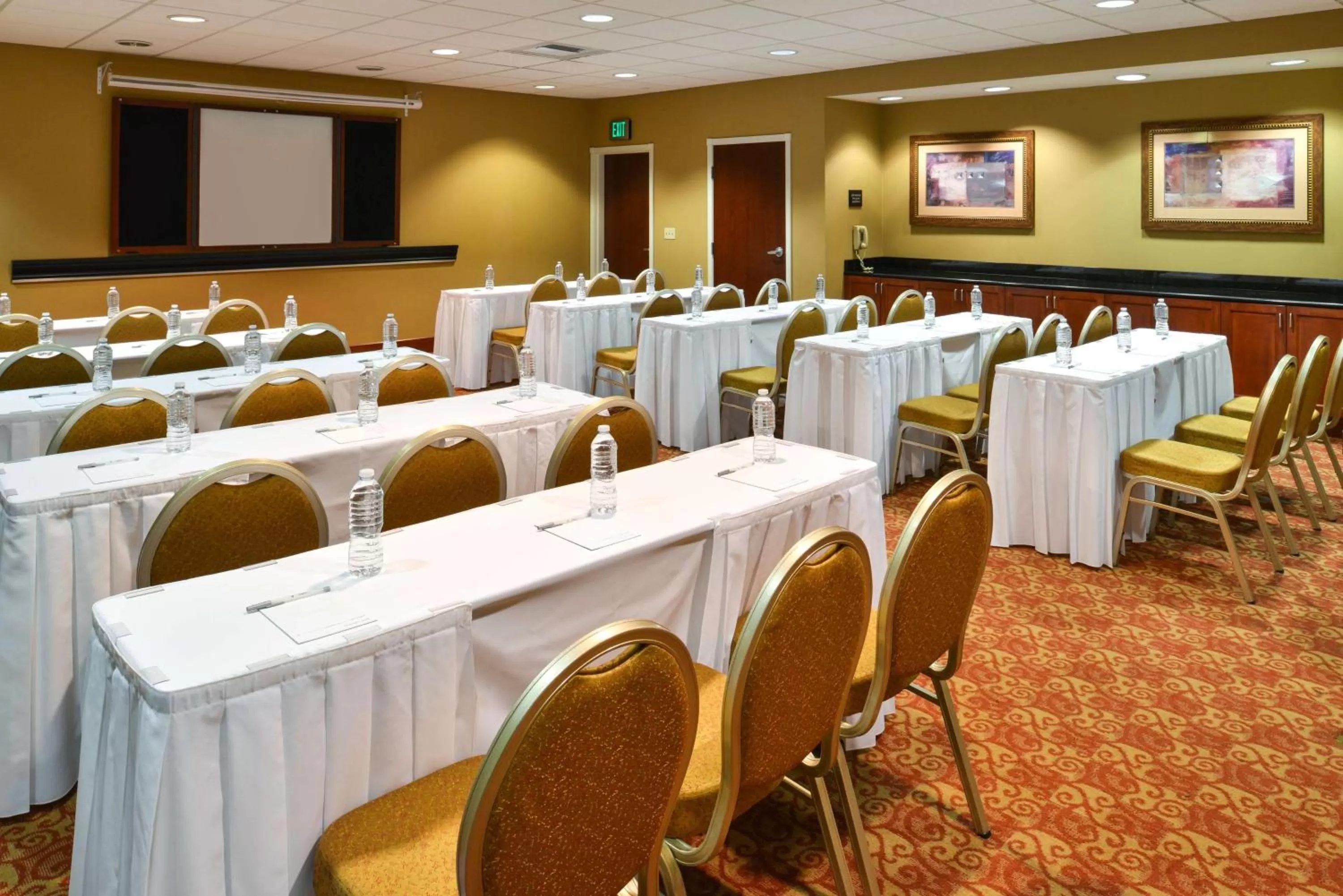 Meeting/conference room in Hampton Inn & Suites Tacoma