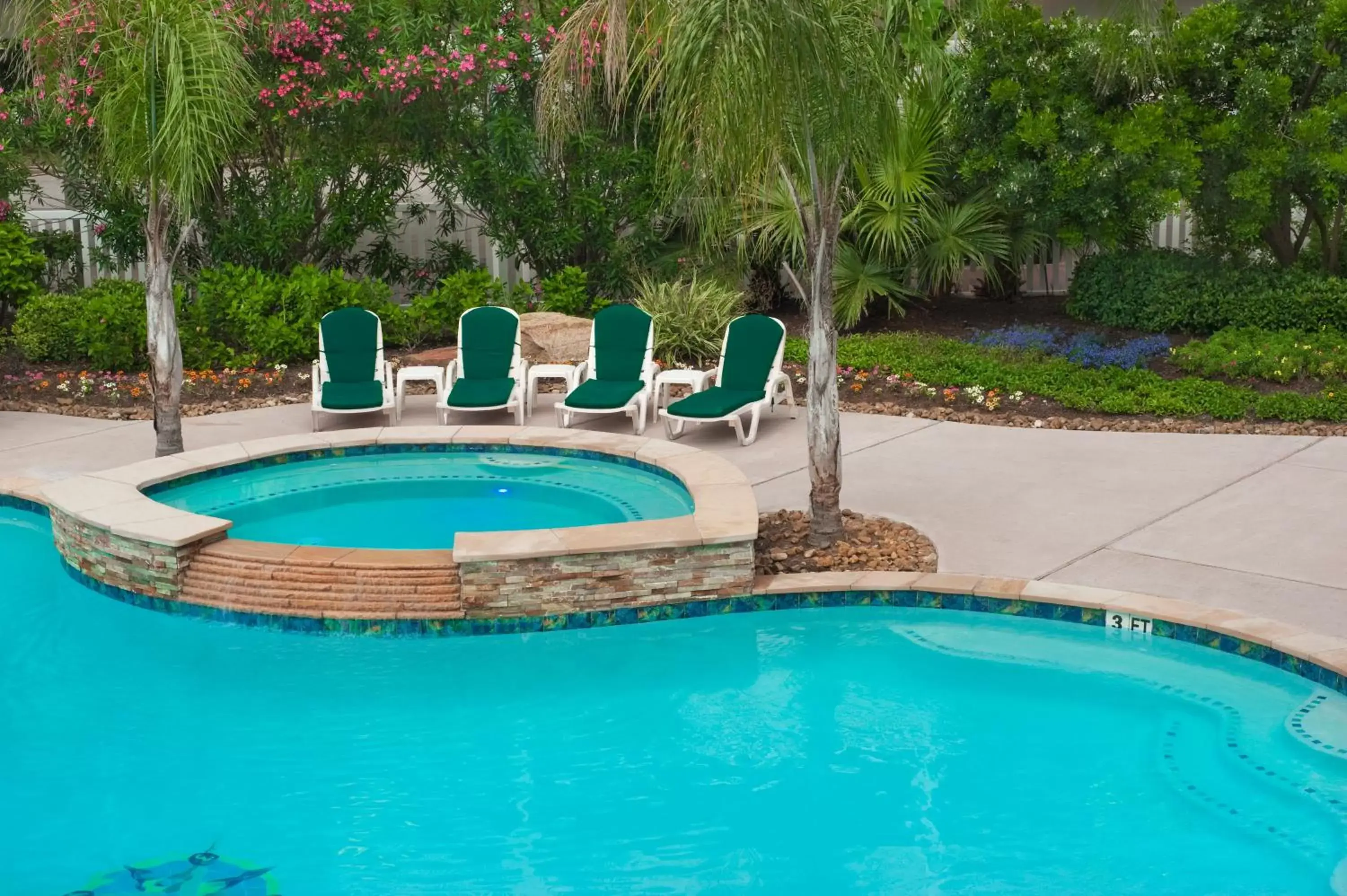 Swimming Pool in Casa Del Mar Beachfront Suites