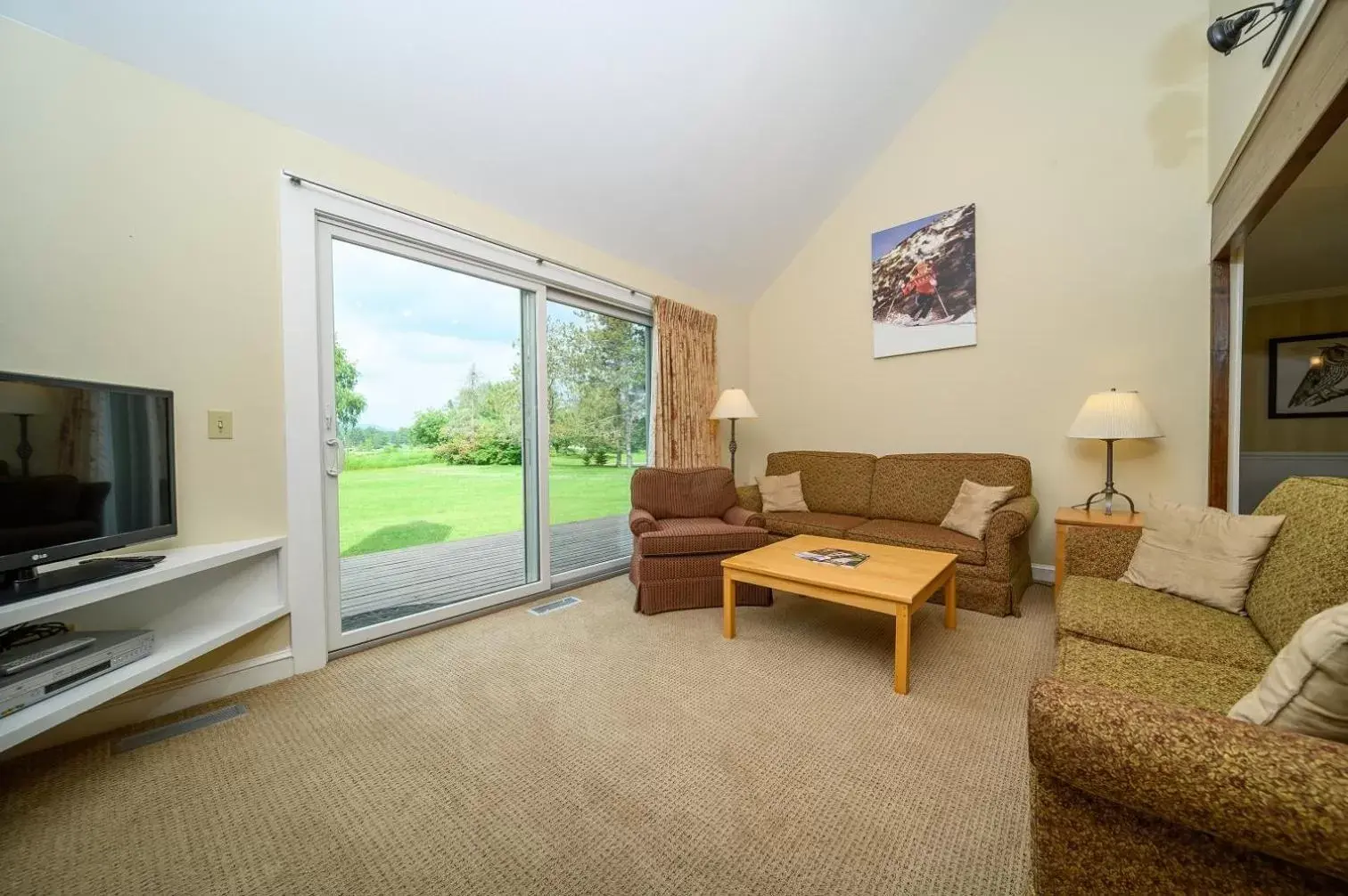 Living room, Seating Area in Stoweflake Mountain Resort & Spa