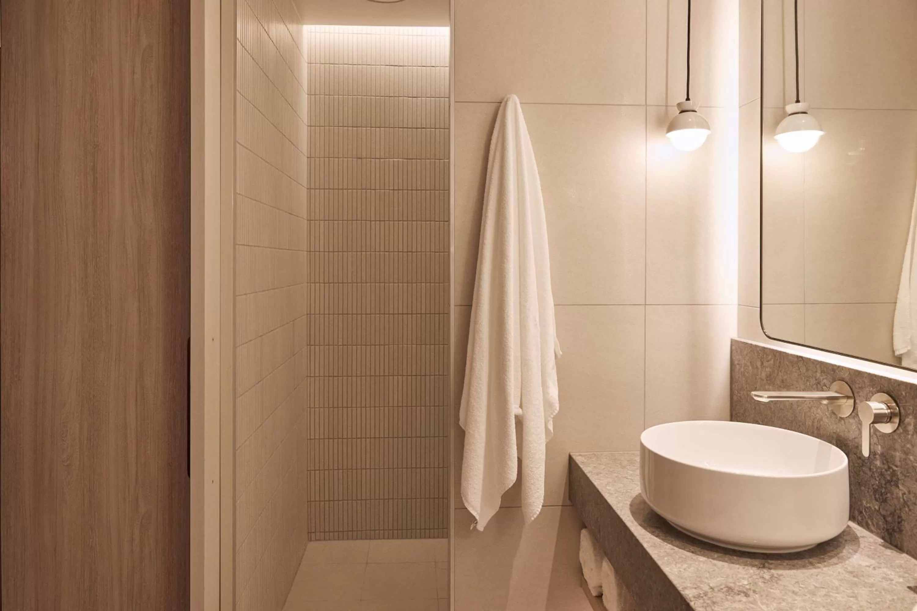 Bathroom in Rydges Melbourne