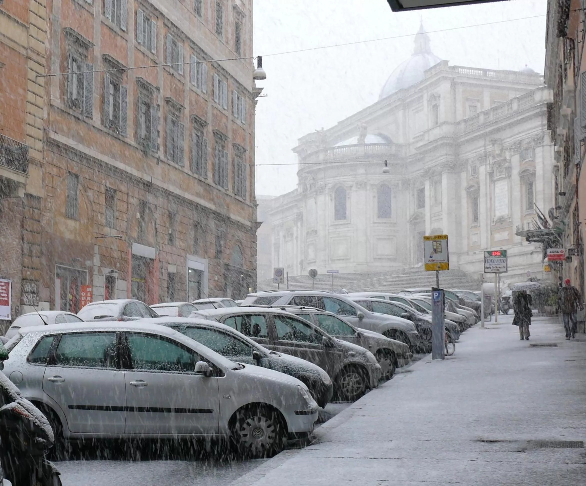Facade/entrance in Hotel Verona Rome