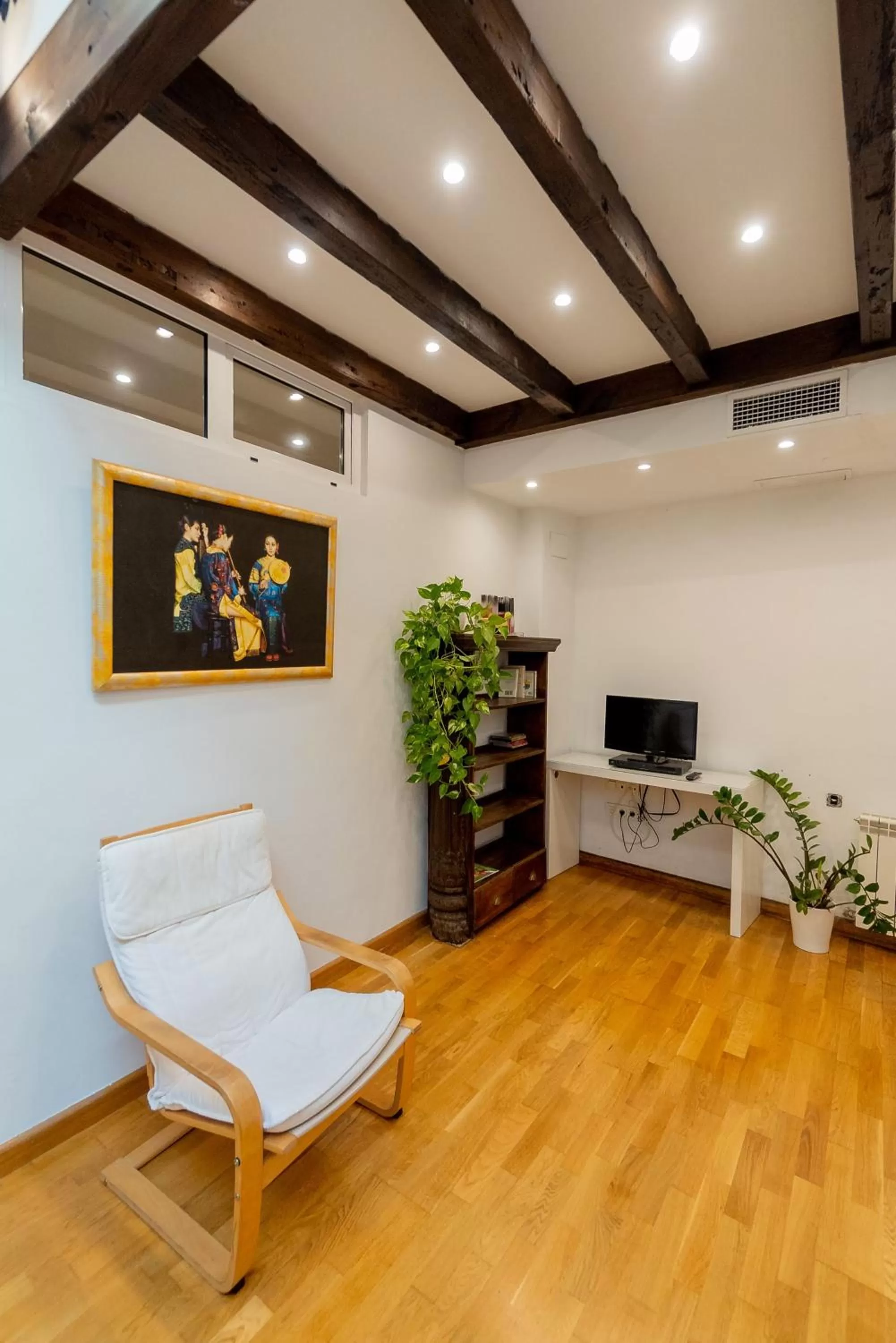 Seating Area in SUAY APARTMENTS