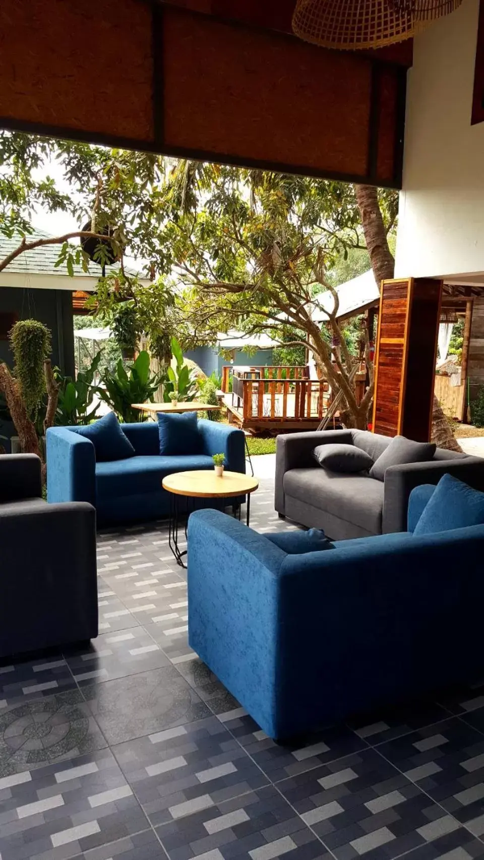 Property building, Seating Area in Nok Chan Mee Na