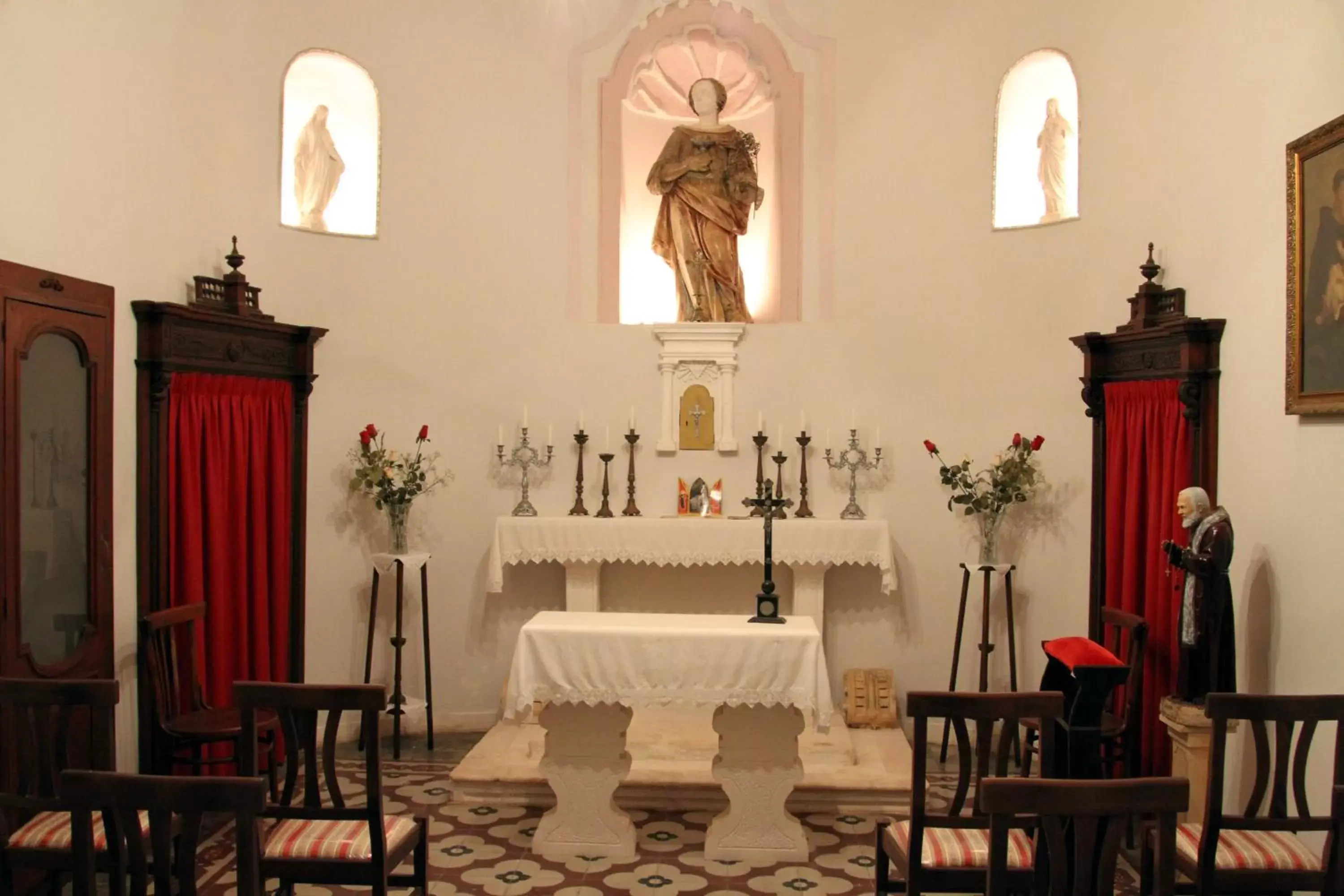 Place of worship, Seating Area in Masseria Tolla