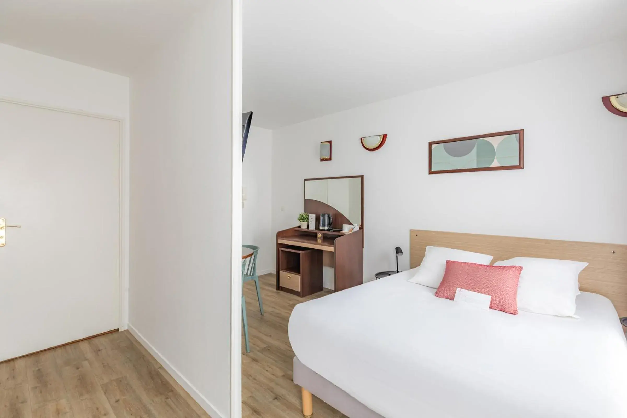 Bed in Appart'City Confort Brest Bed in Appart'City Confort Brest