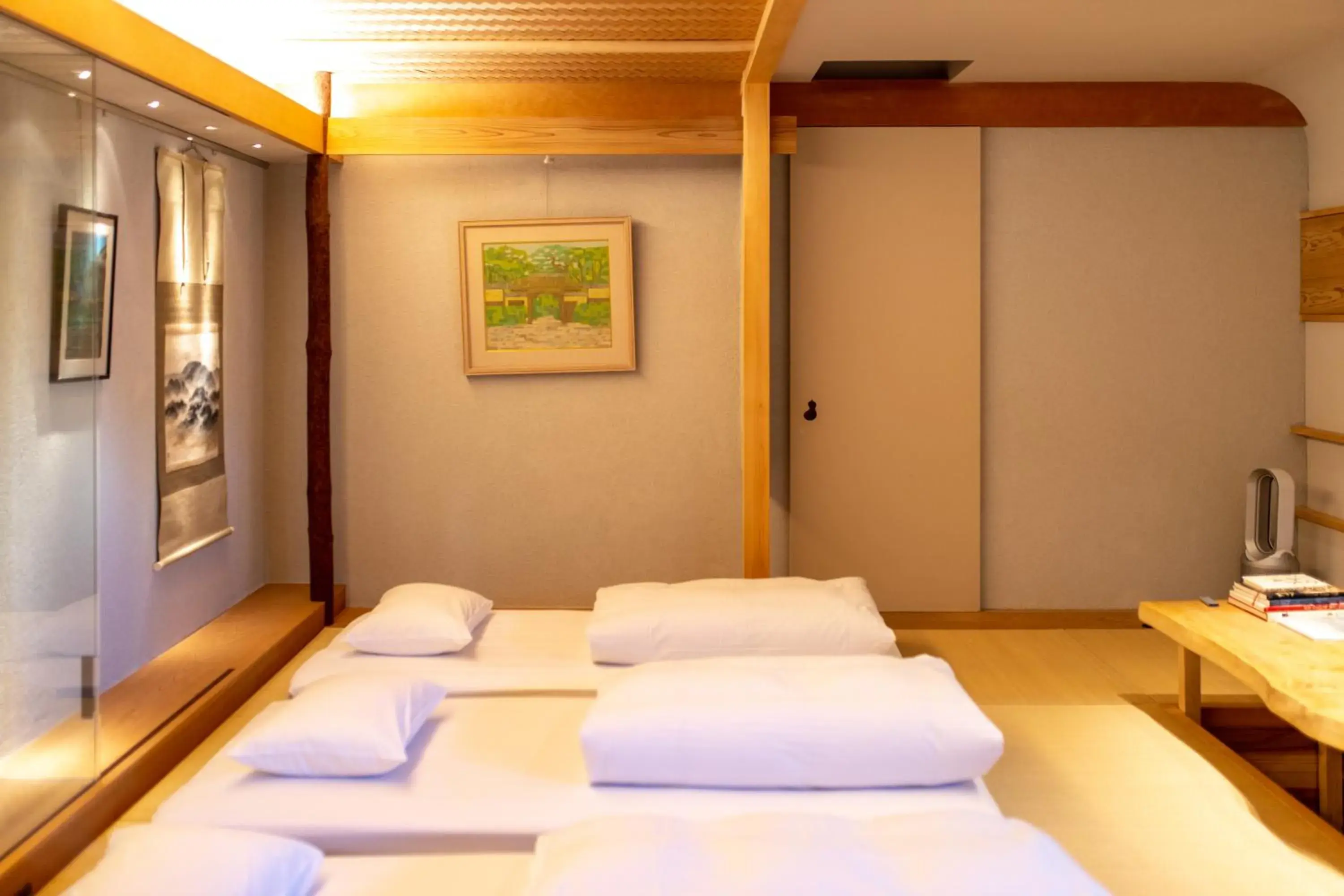 Bed in Luxury Condo Shikine An Gion Shirakawa