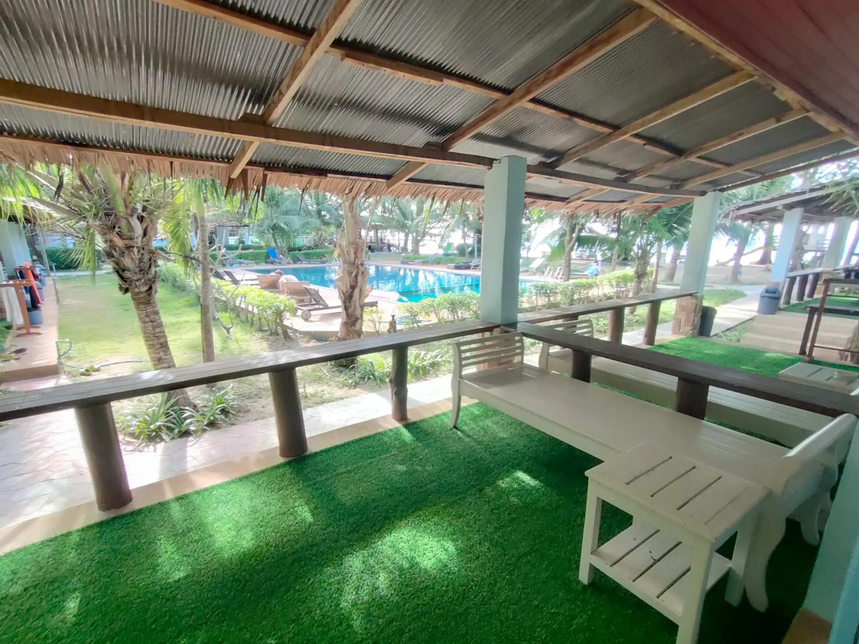 Swimming Pool in Banana Beach Resort