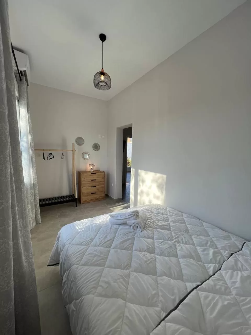 Bedroom, Bed in Elefsinian Mysteries Apartments