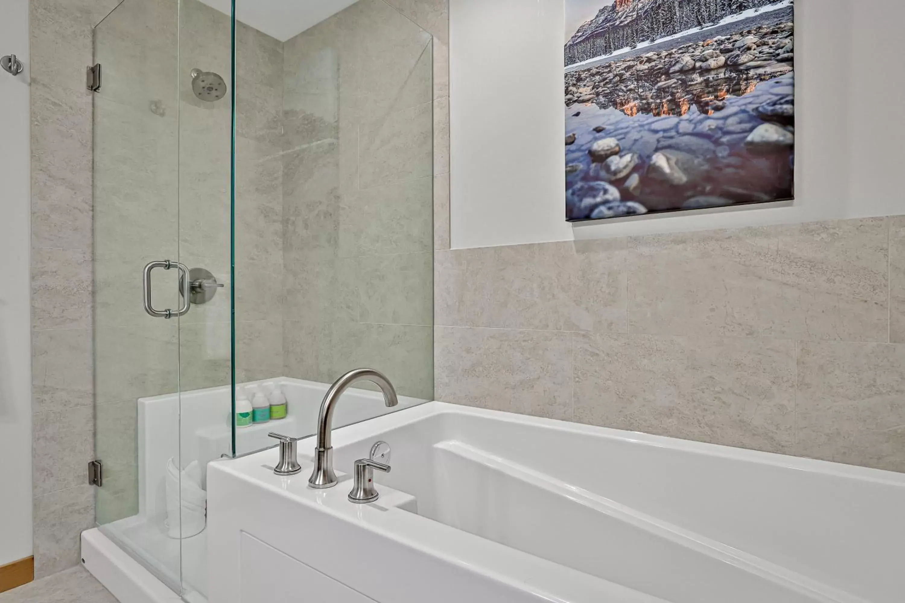 Bathroom in Tamarack Lodge by Spring Creek Vacations