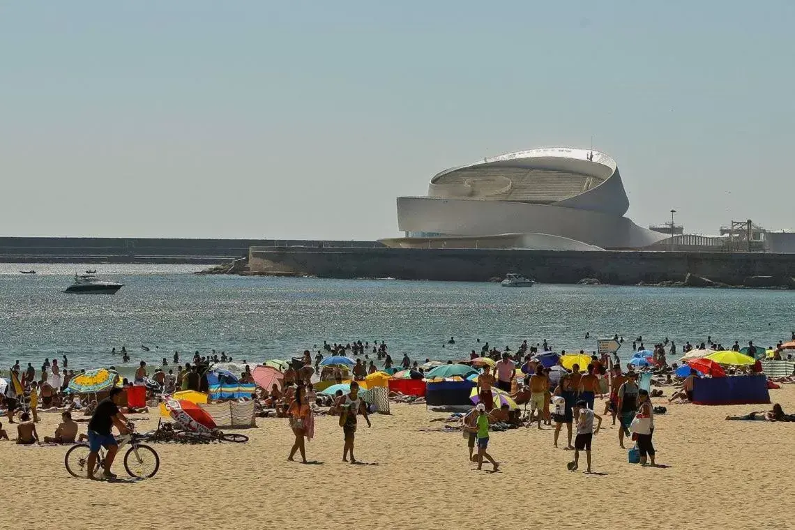 Nearby landmark, Beach in O Valentim