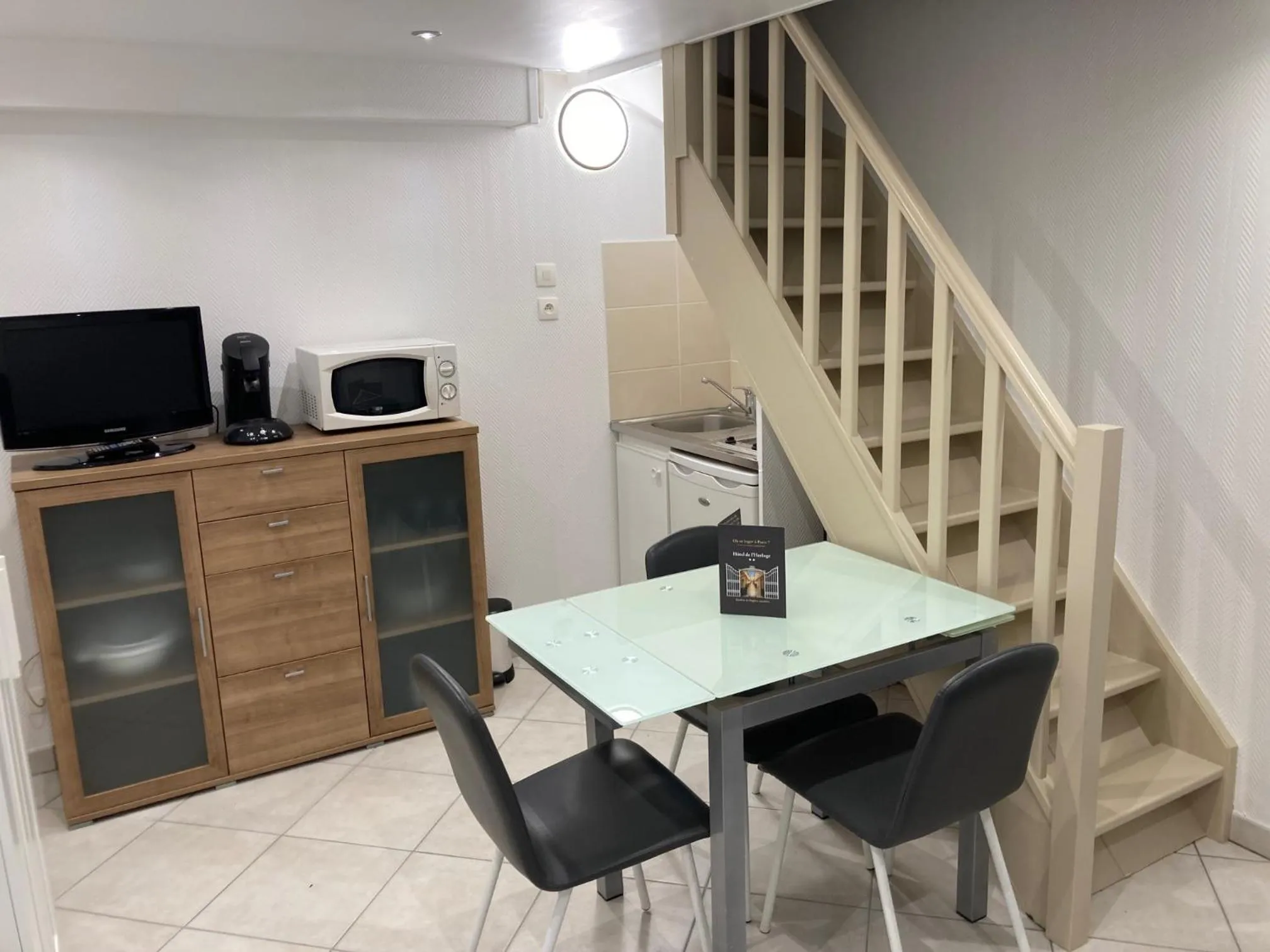 Kitchen or kitchenette in Hotel De L'Horloge