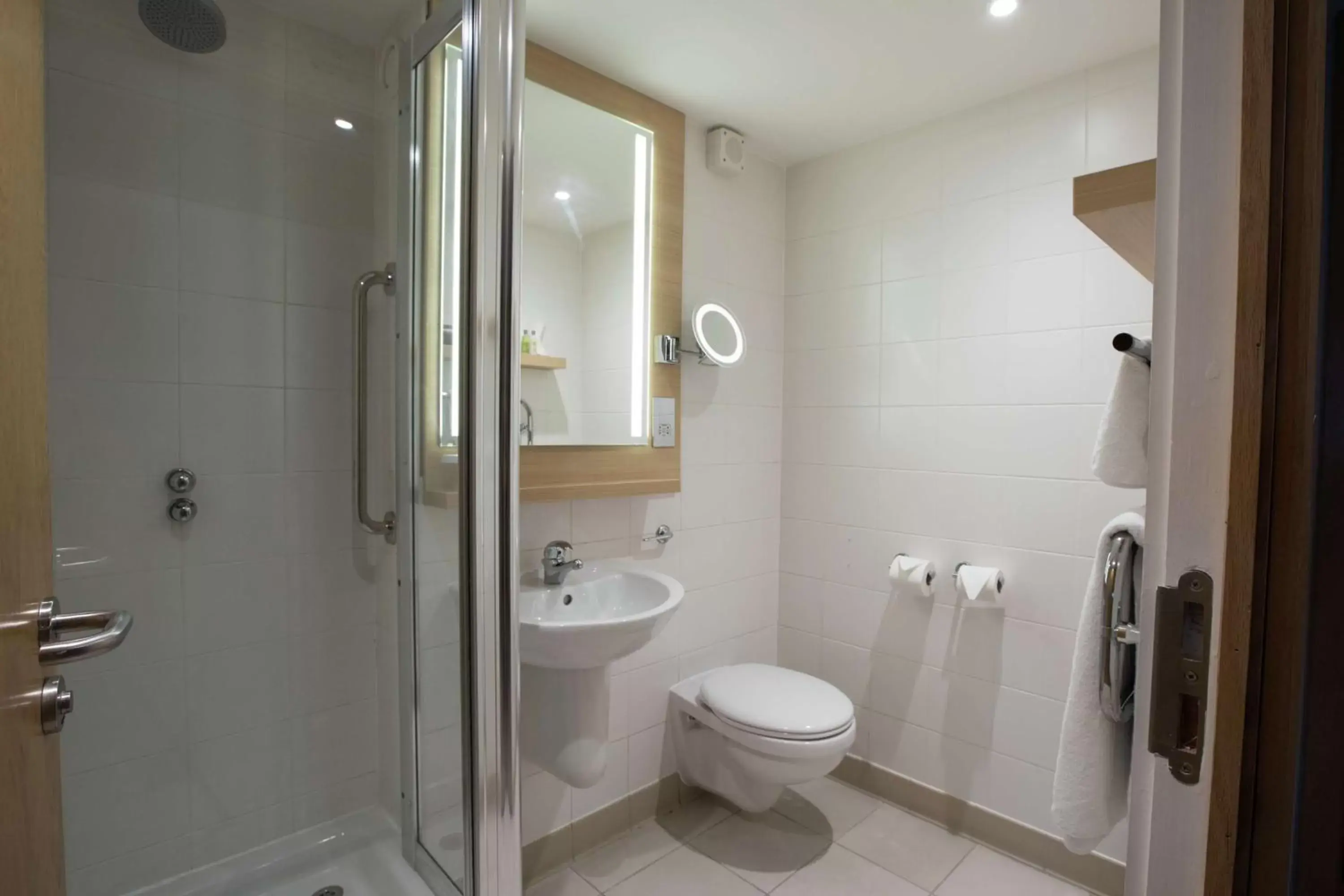 Bathroom in DoubleTree by Hilton Coventry Building Society Arena