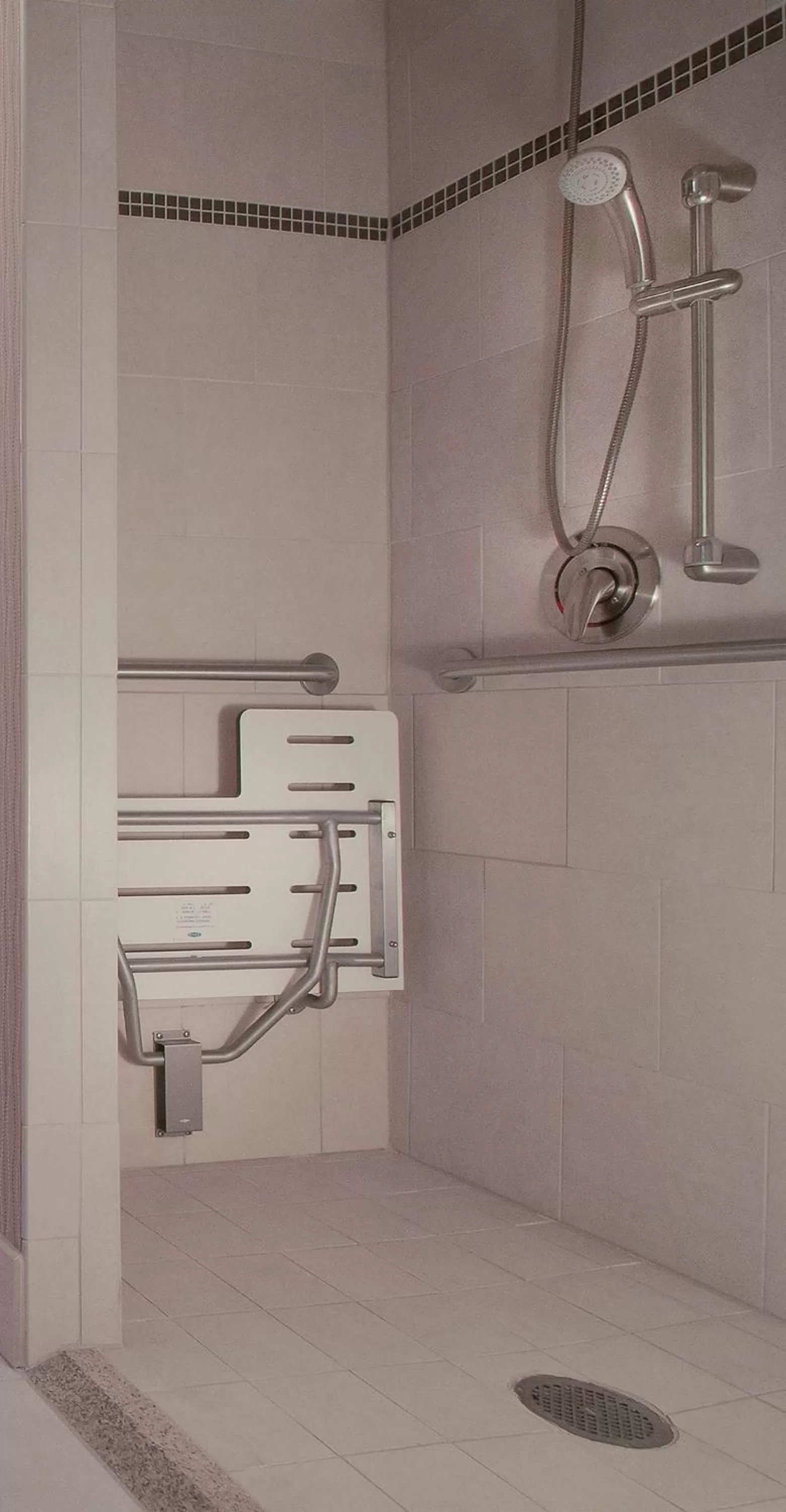 Bathroom in Embassy Suites Columbus - Airport