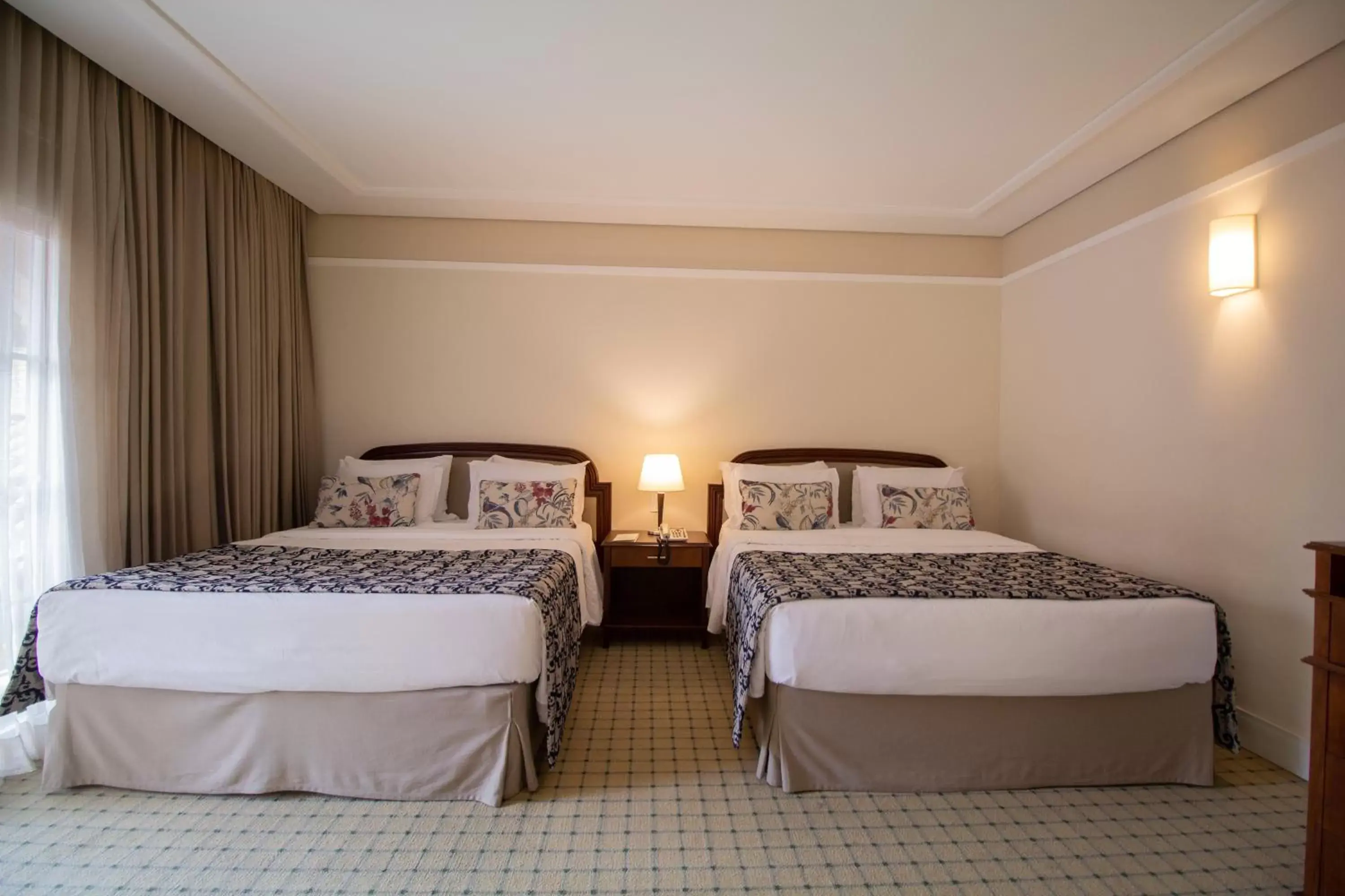 Bed in Royal Palm Plaza Resort Bed in Royal Palm Plaza Resort