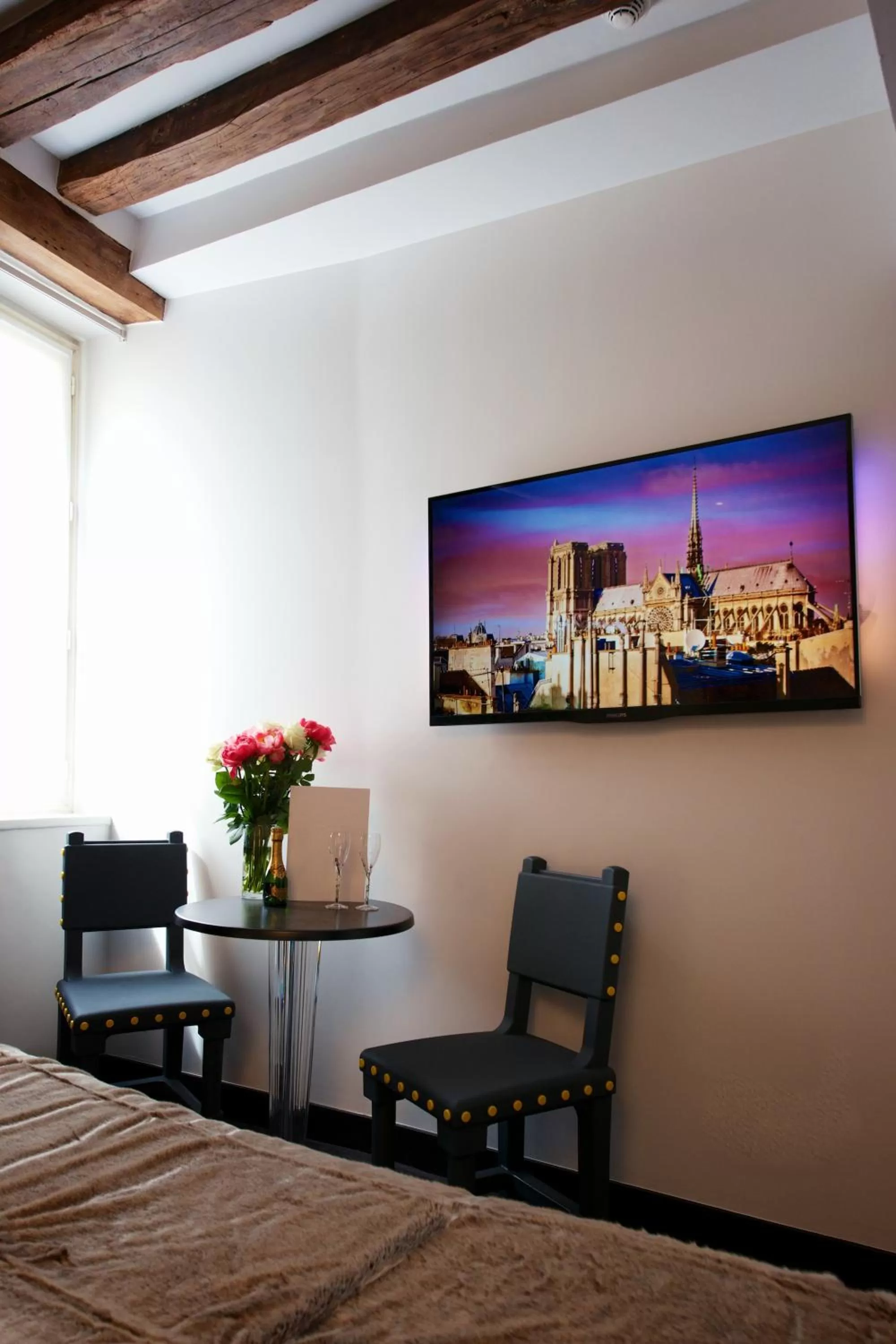 Other, Bed in Hôtel le Clos de Notre Dame