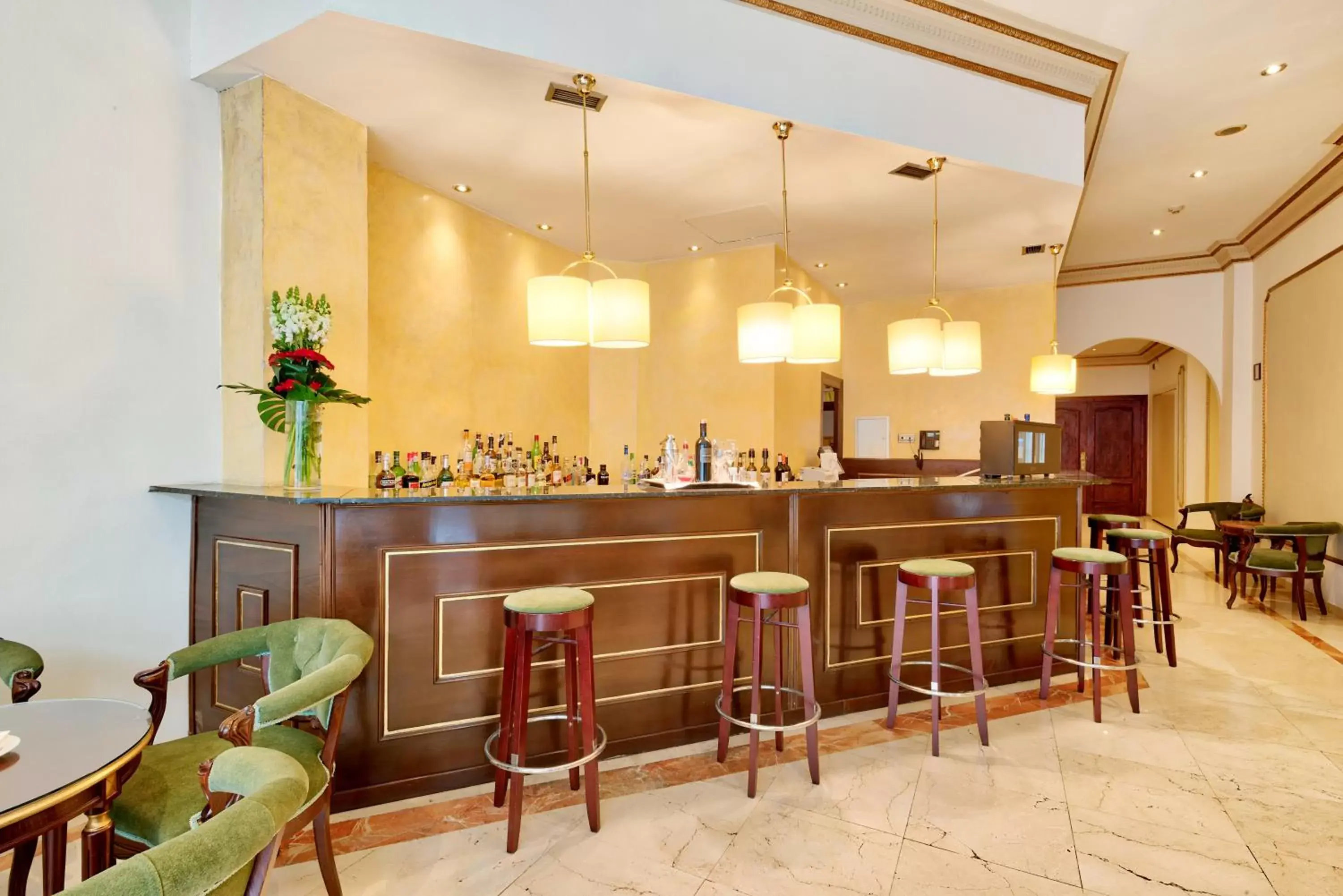 Lounge or bar in Hotel Roger de Llúria Lounge or bar in Hotel Roger de Llúria