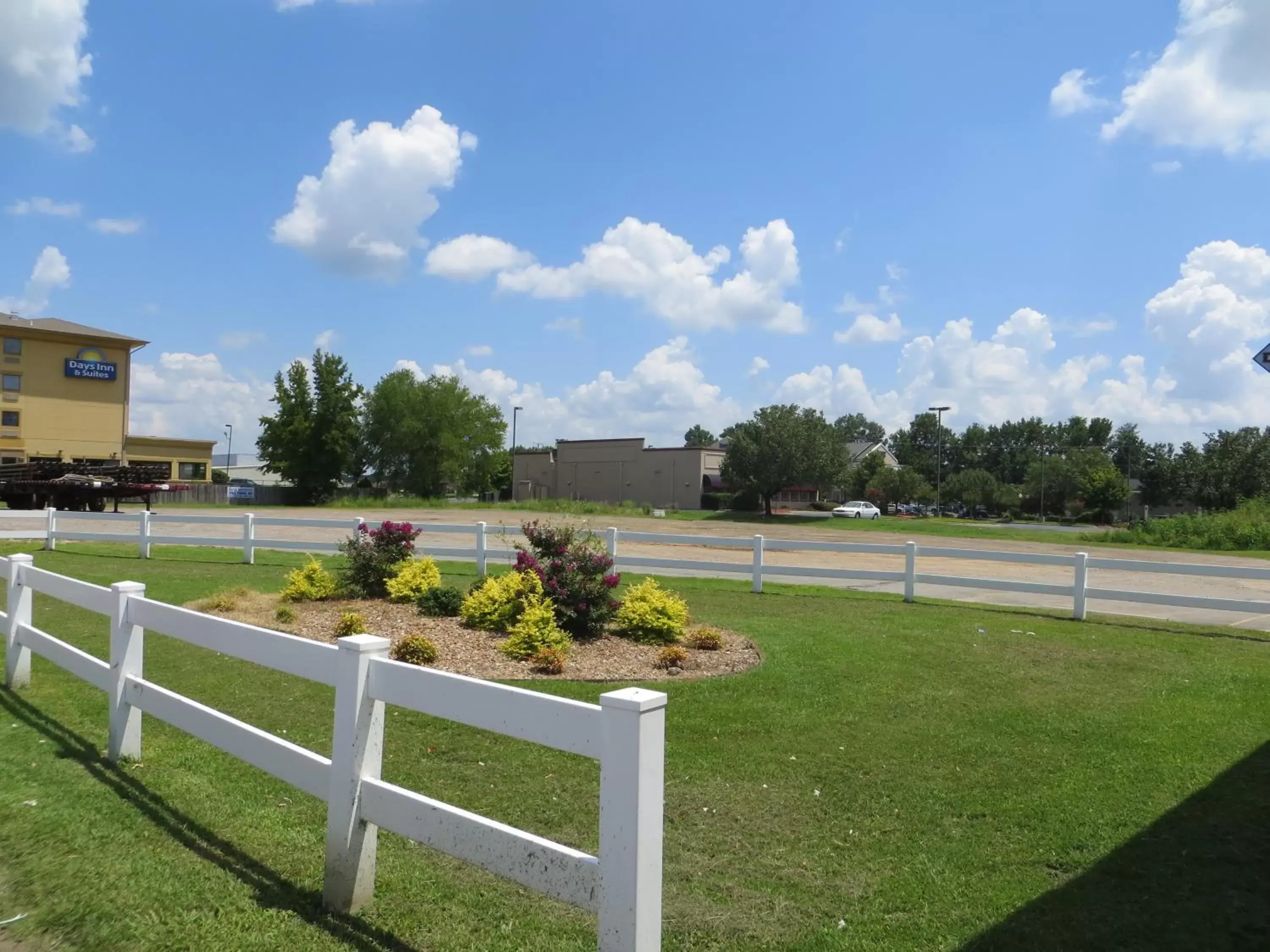 On site, Garden in Best Western Inn Russellville