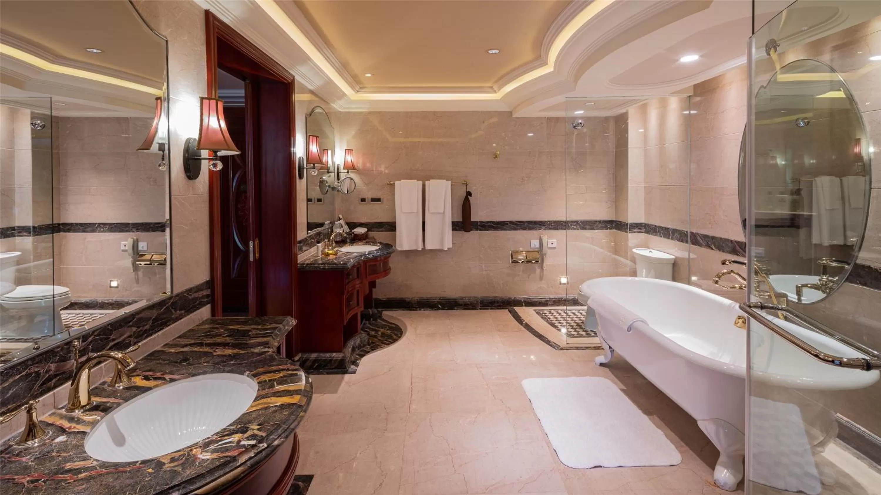Toilet in InterContinental Shanghai Ruijin by IHG - Downtown Historic Iconic Garden Hotel