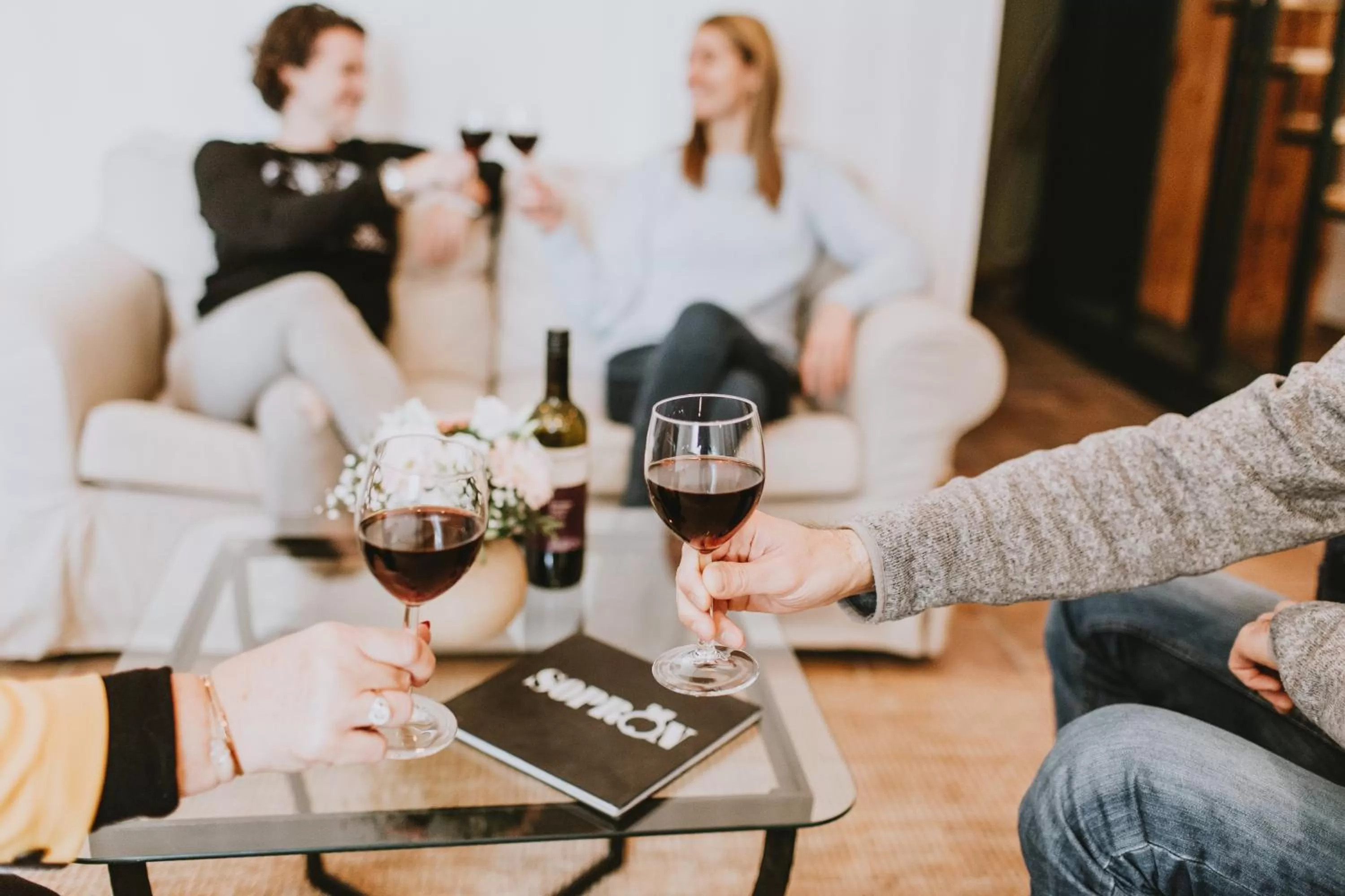 Communal lounge/ TV room in Villa Mimi