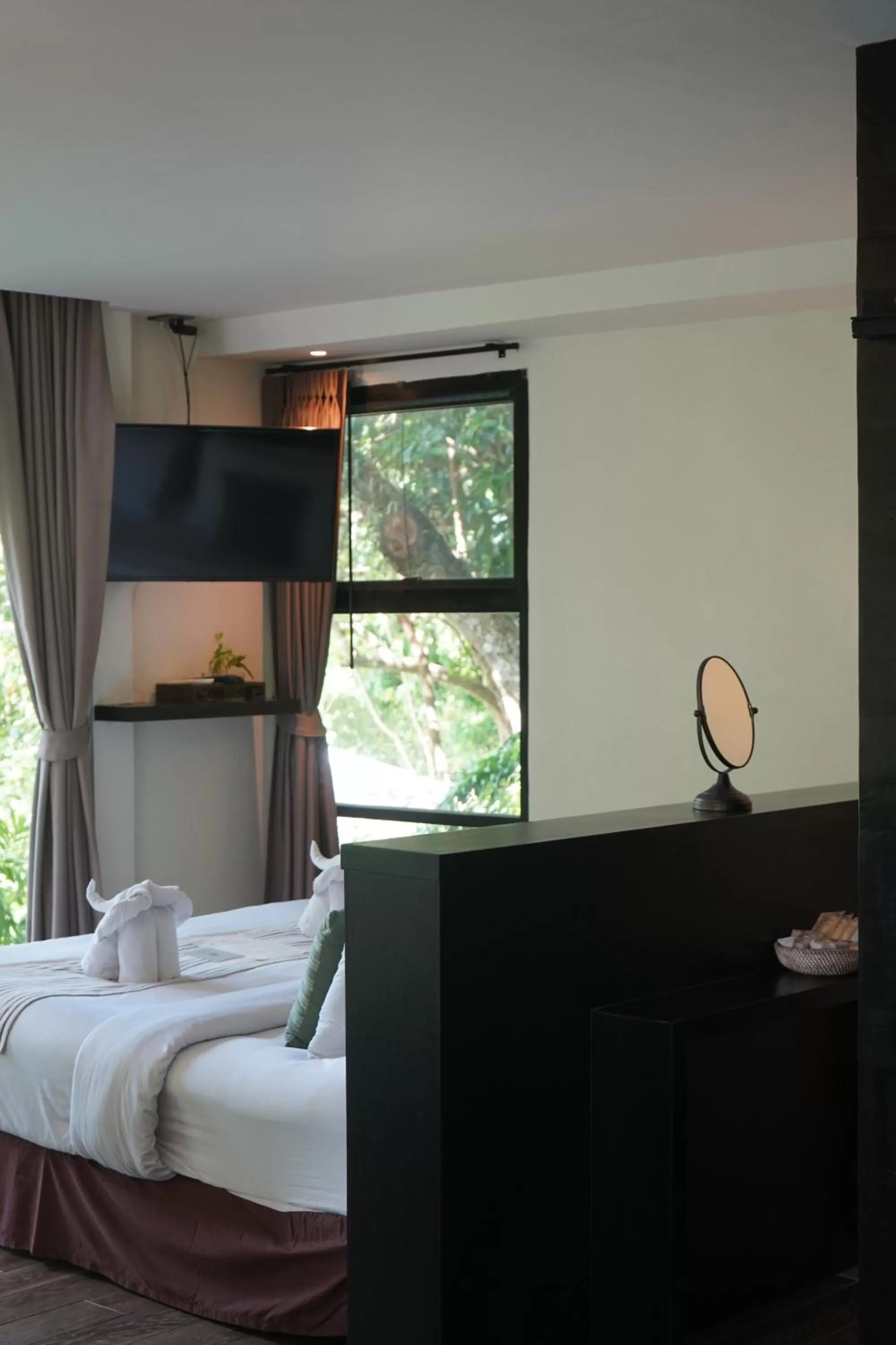 TV and multimedia, Bed in Kachonghills Tented Resort Trang