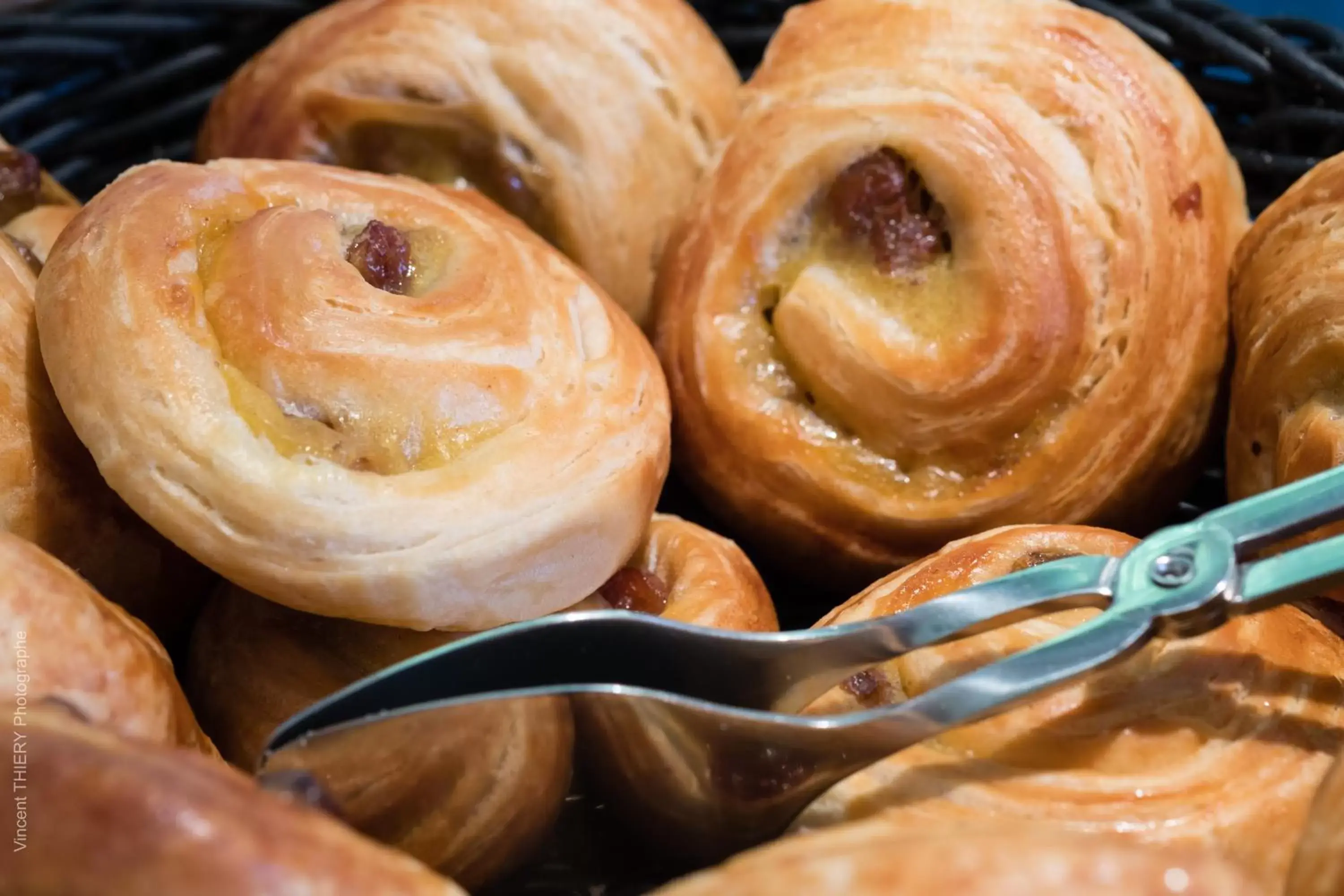 Buffet breakfast in Logis Hôtel Atrium Epinal