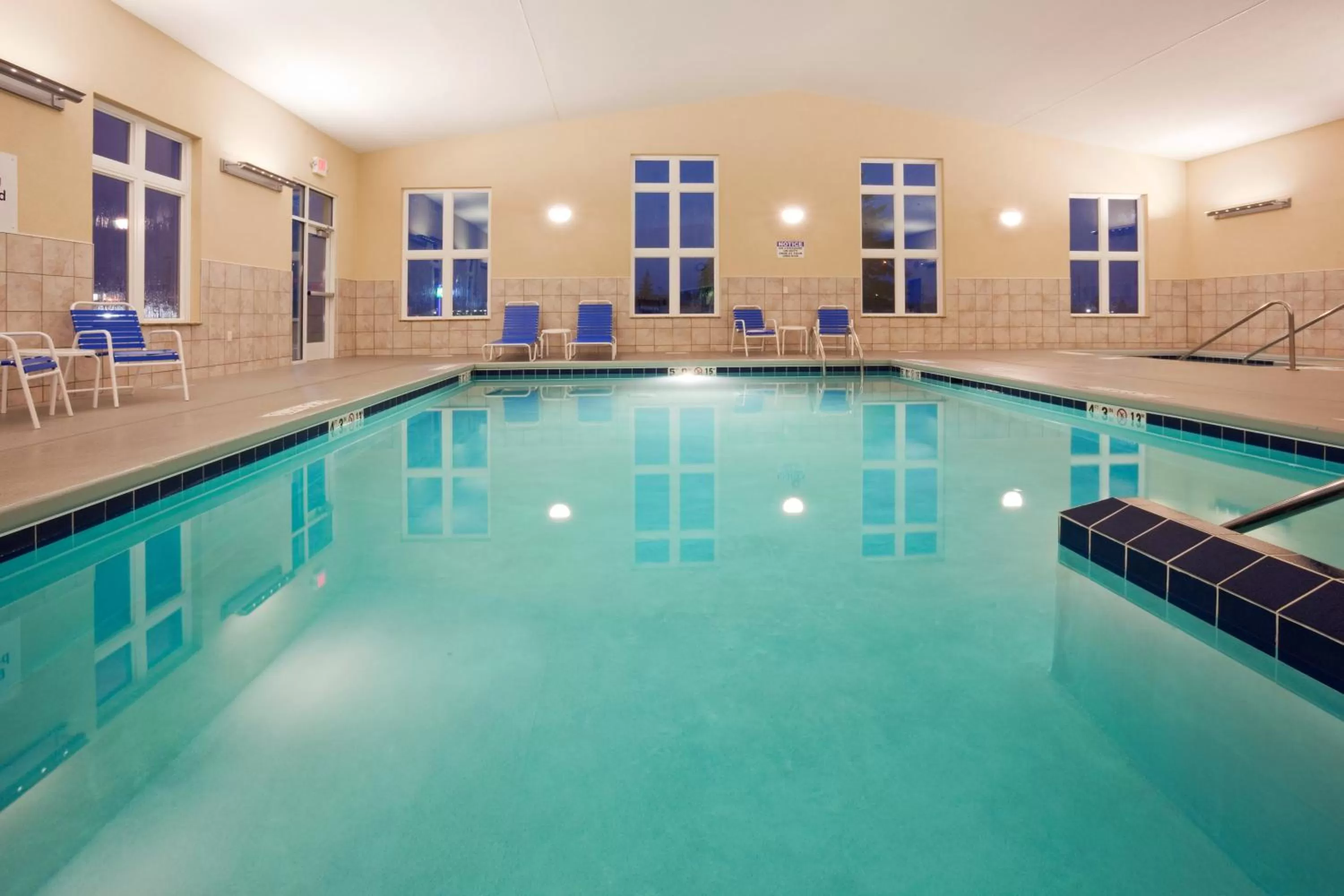 Swimming pool in Holiday Inn Express Hotel & Suites Antigo by IHG