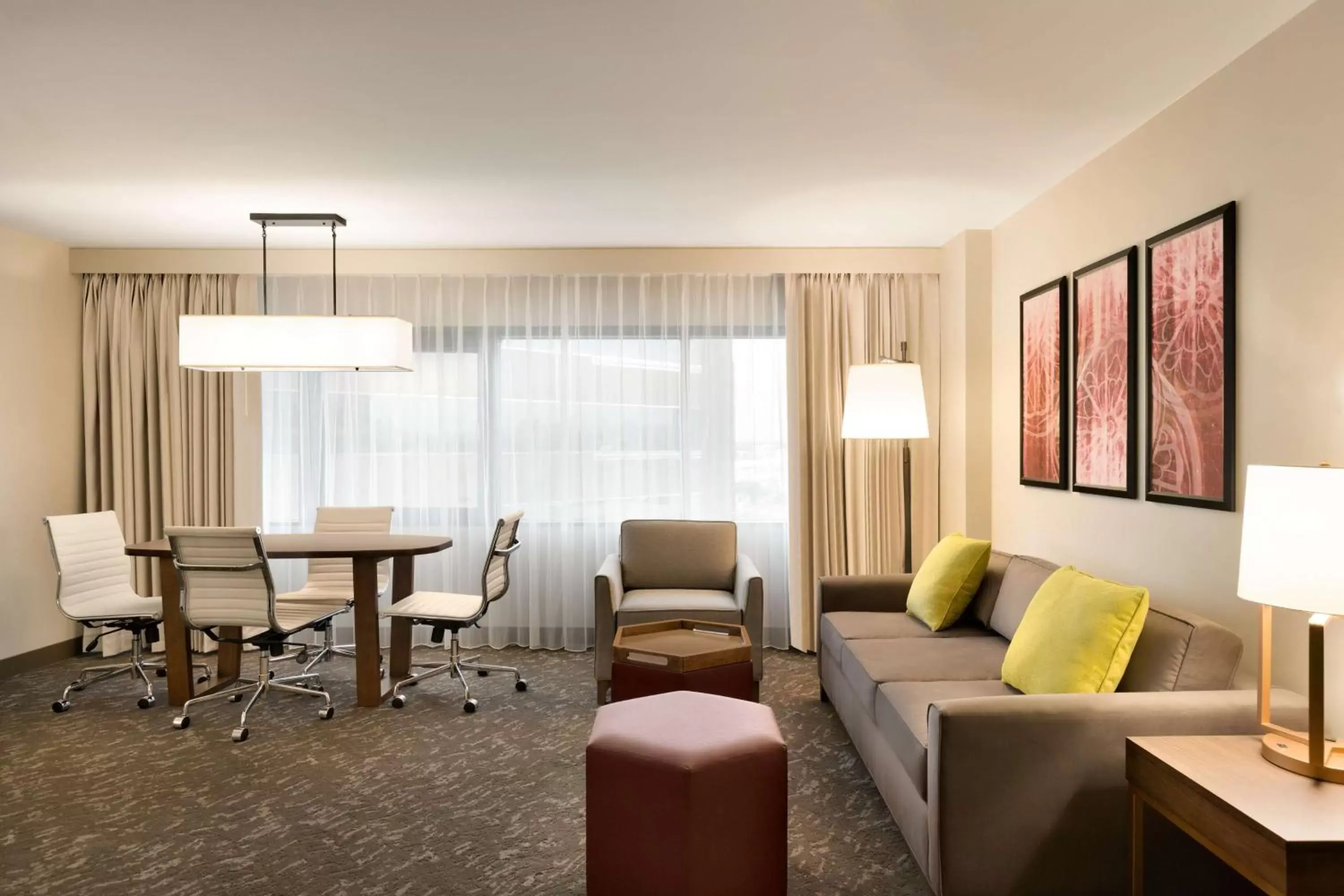 Living room, Seating Area in Embassy Suites by Hilton Phoenix Downtown North