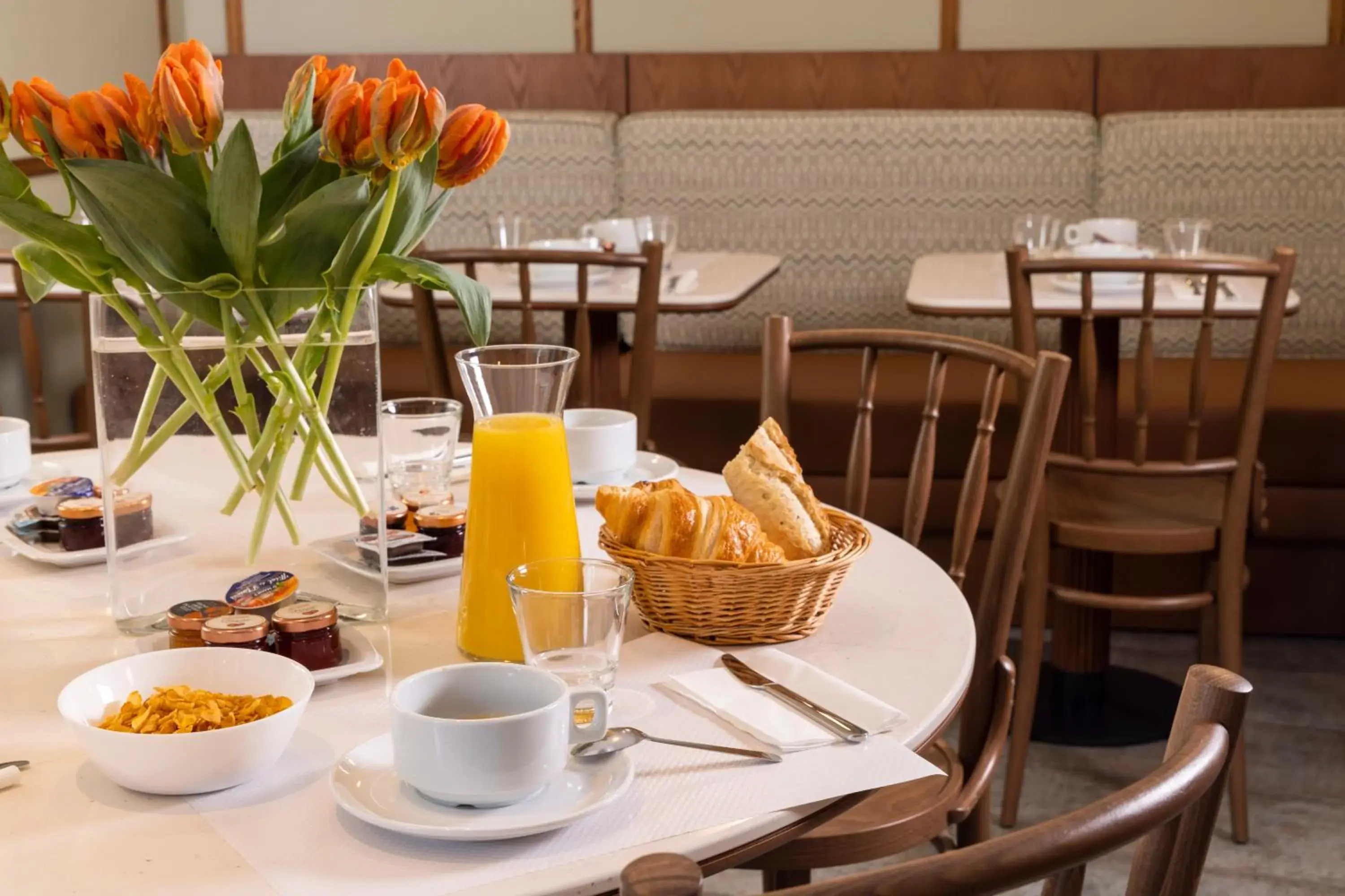 Breakfast, Restaurant/Places to Eat in Hotel Michelet Odeon
