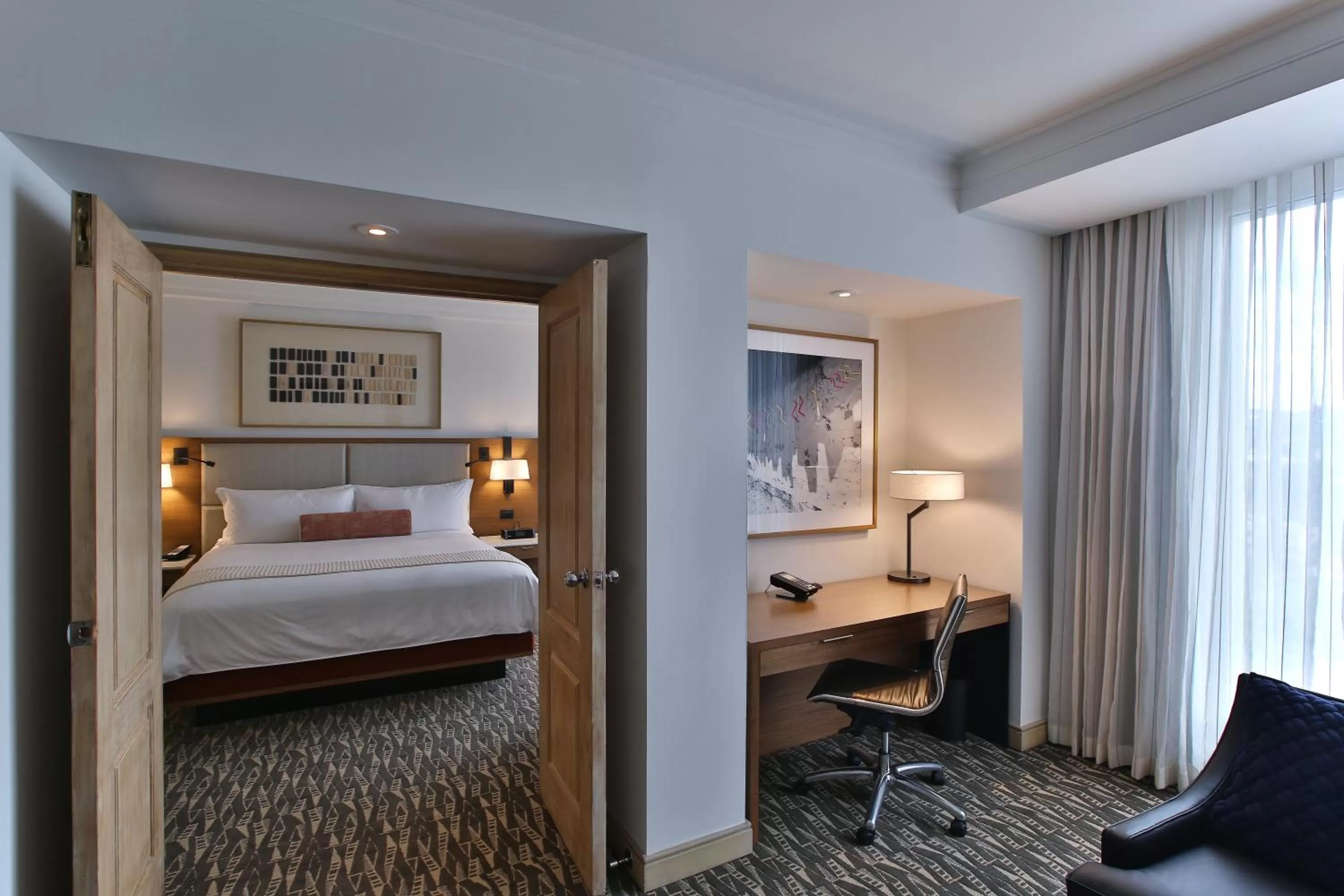 Living room, Bed in InterContinental Tegucigalpa at Multiplaza Mall by IHG