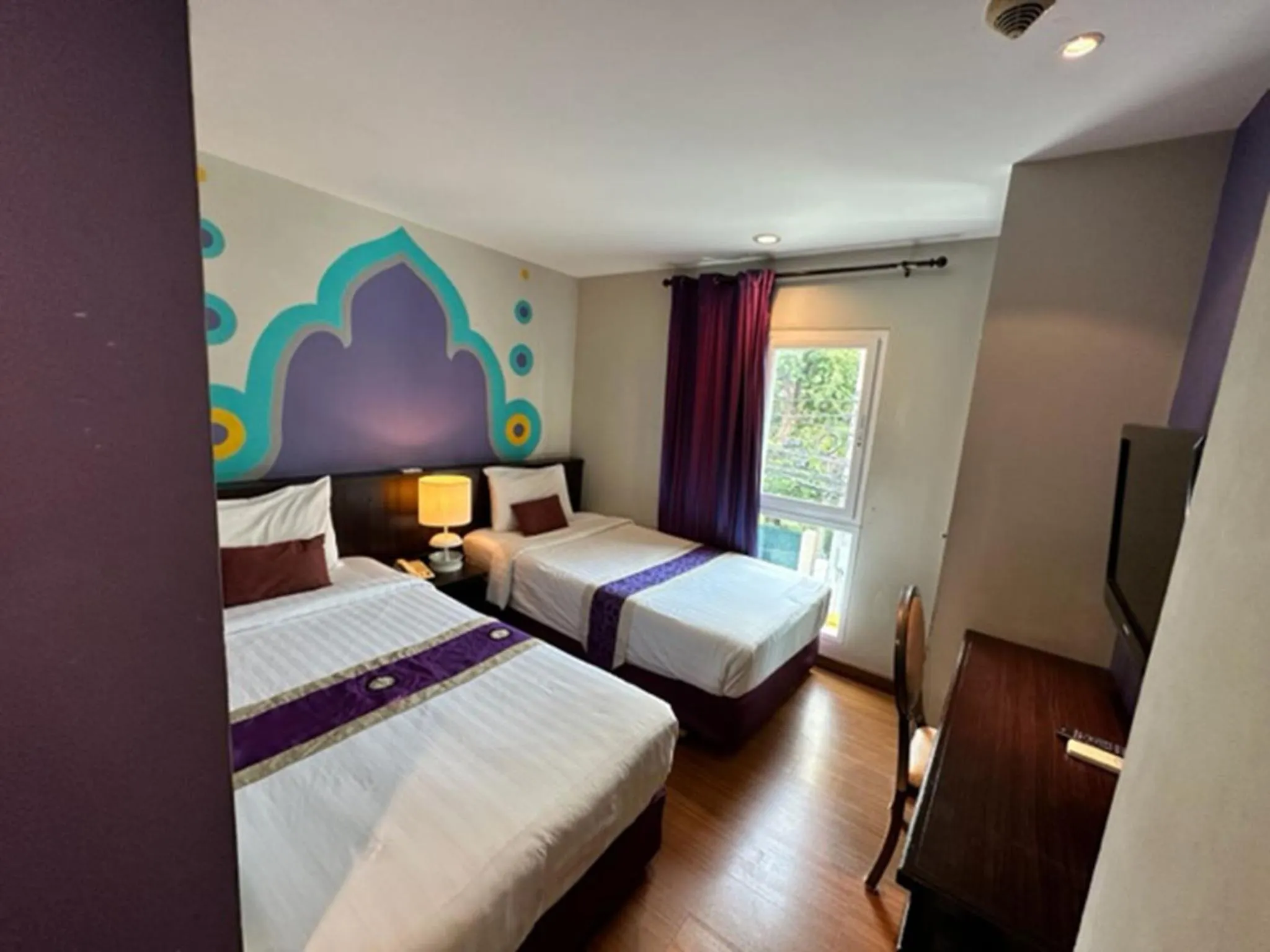 Bed in Sawasdee Hotel @ Sukhumvit Soi 8