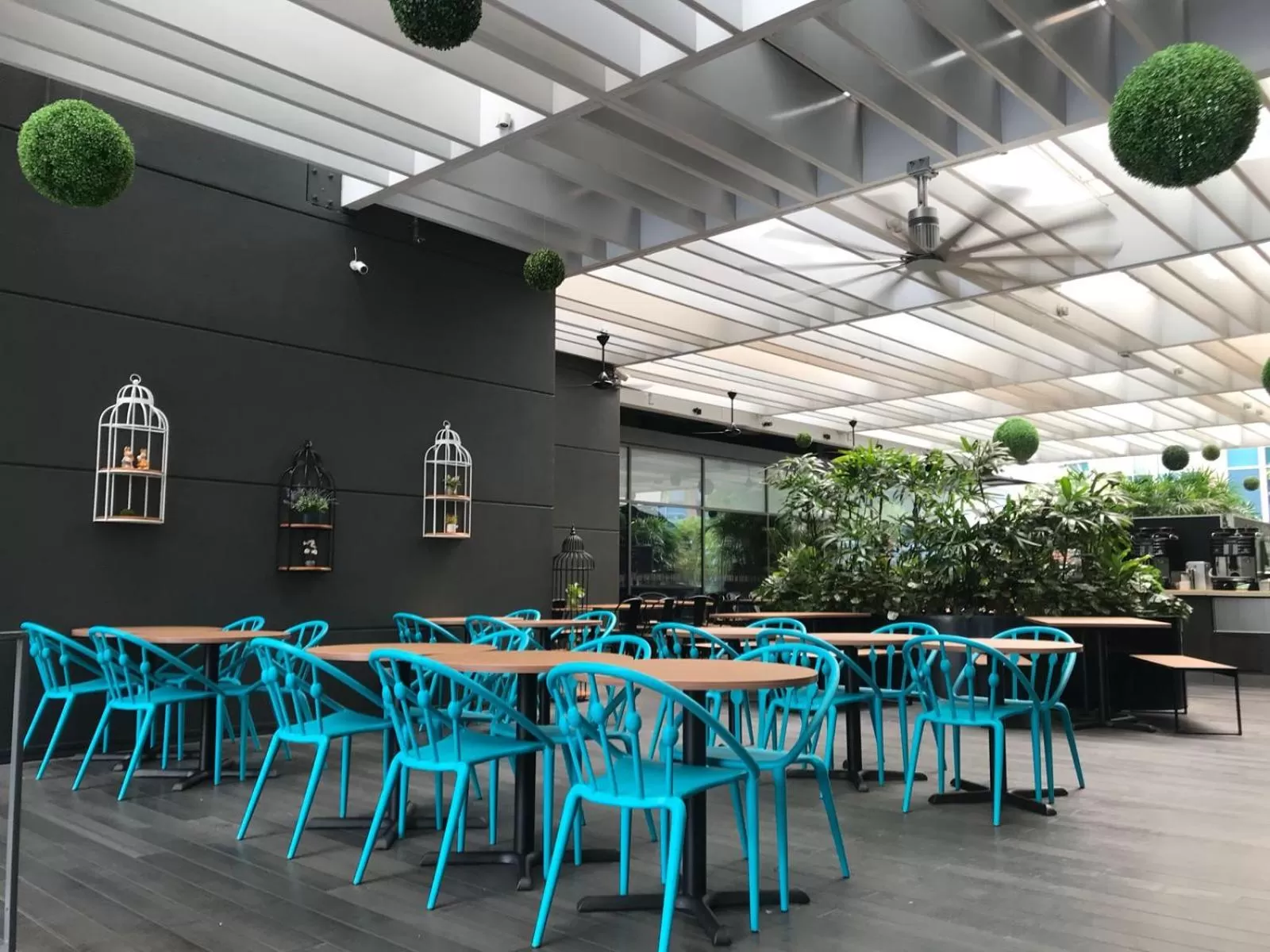 Buffet breakfast in Studio M Hotel