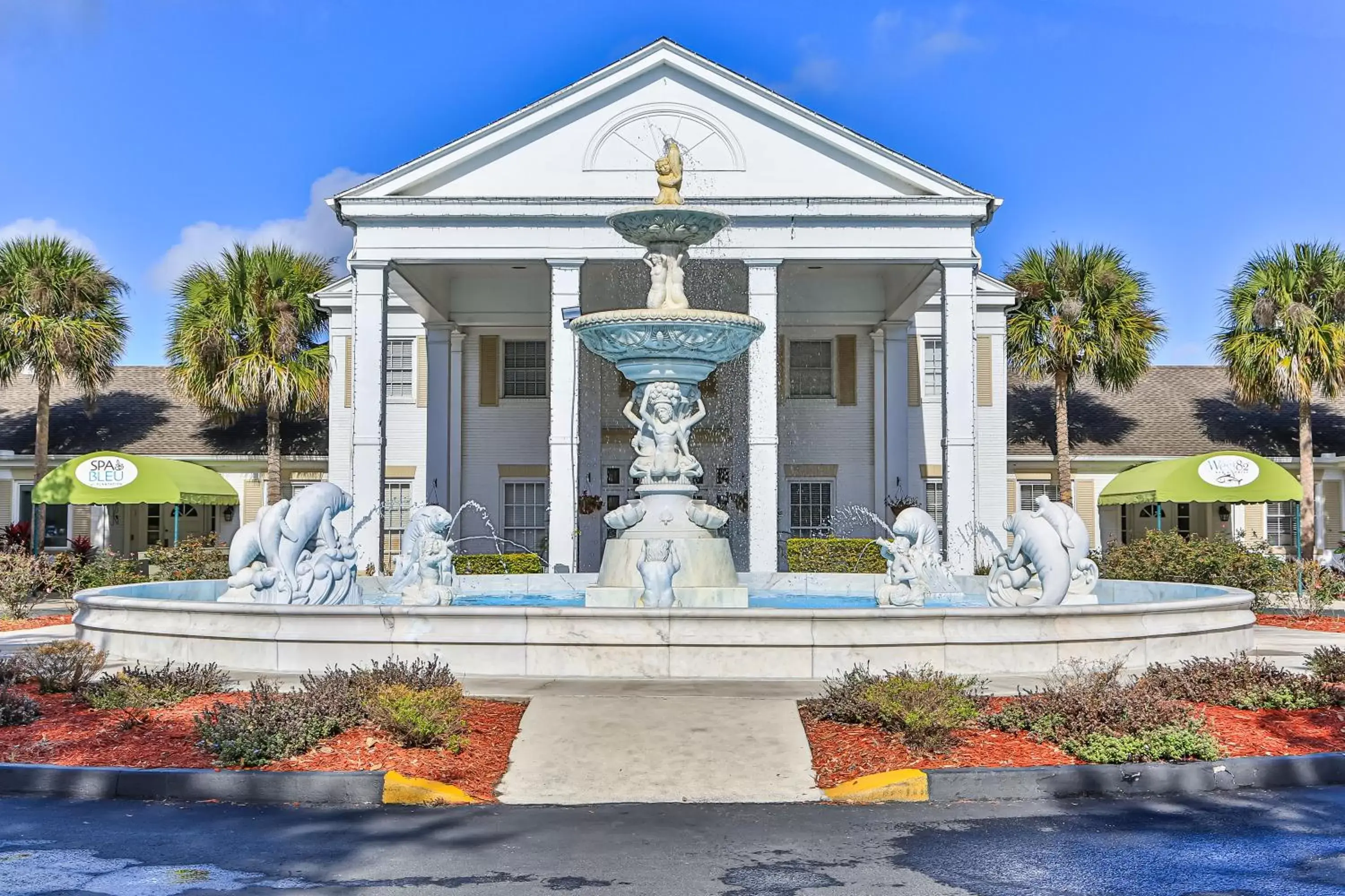 Property building in Plantation Resort on Crystal River, Ascend Hotel Collection Property building in Plantation Resort on Crystal River, Ascend Hotel Collection