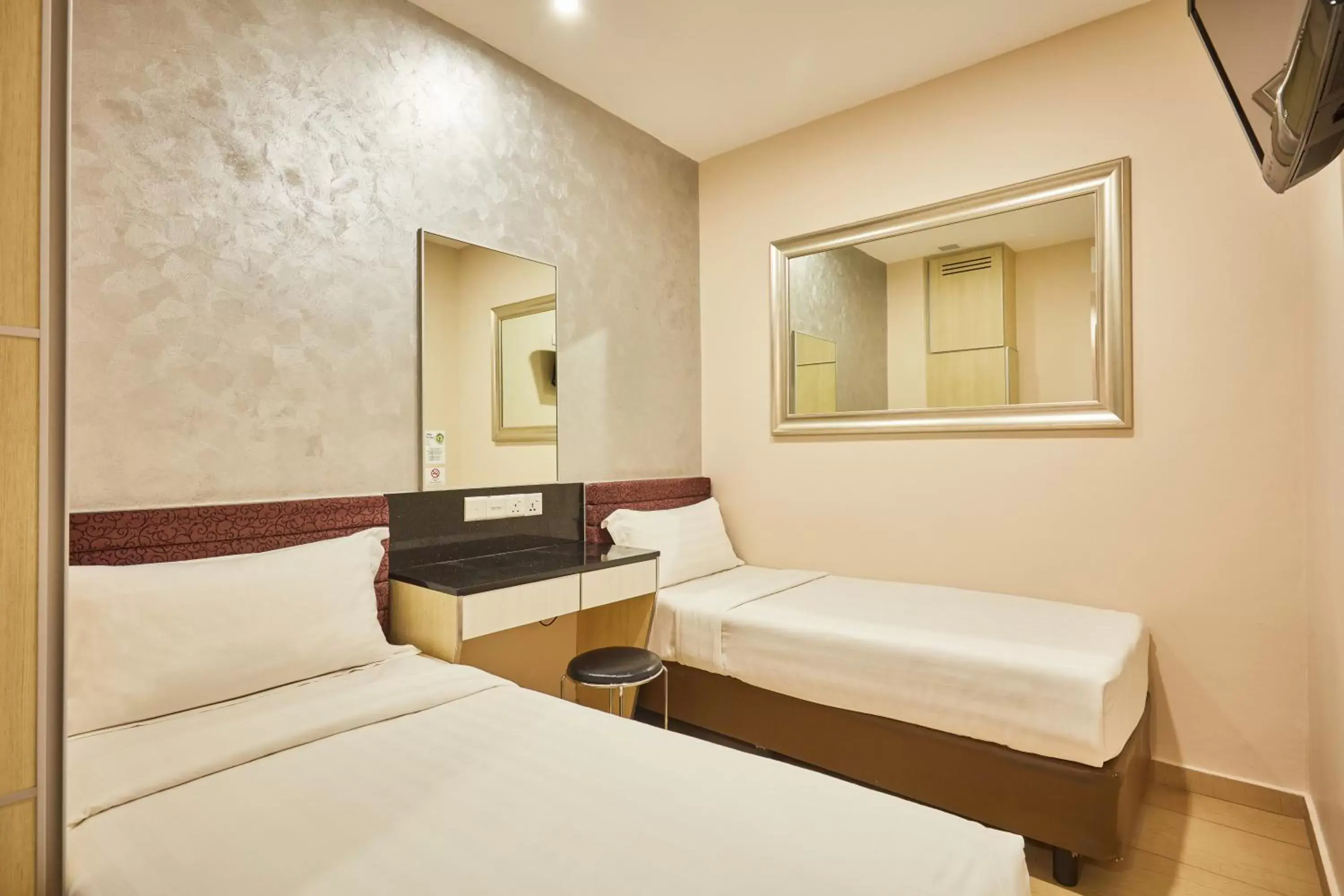 Bed in ibis budget Singapore Mount Faber