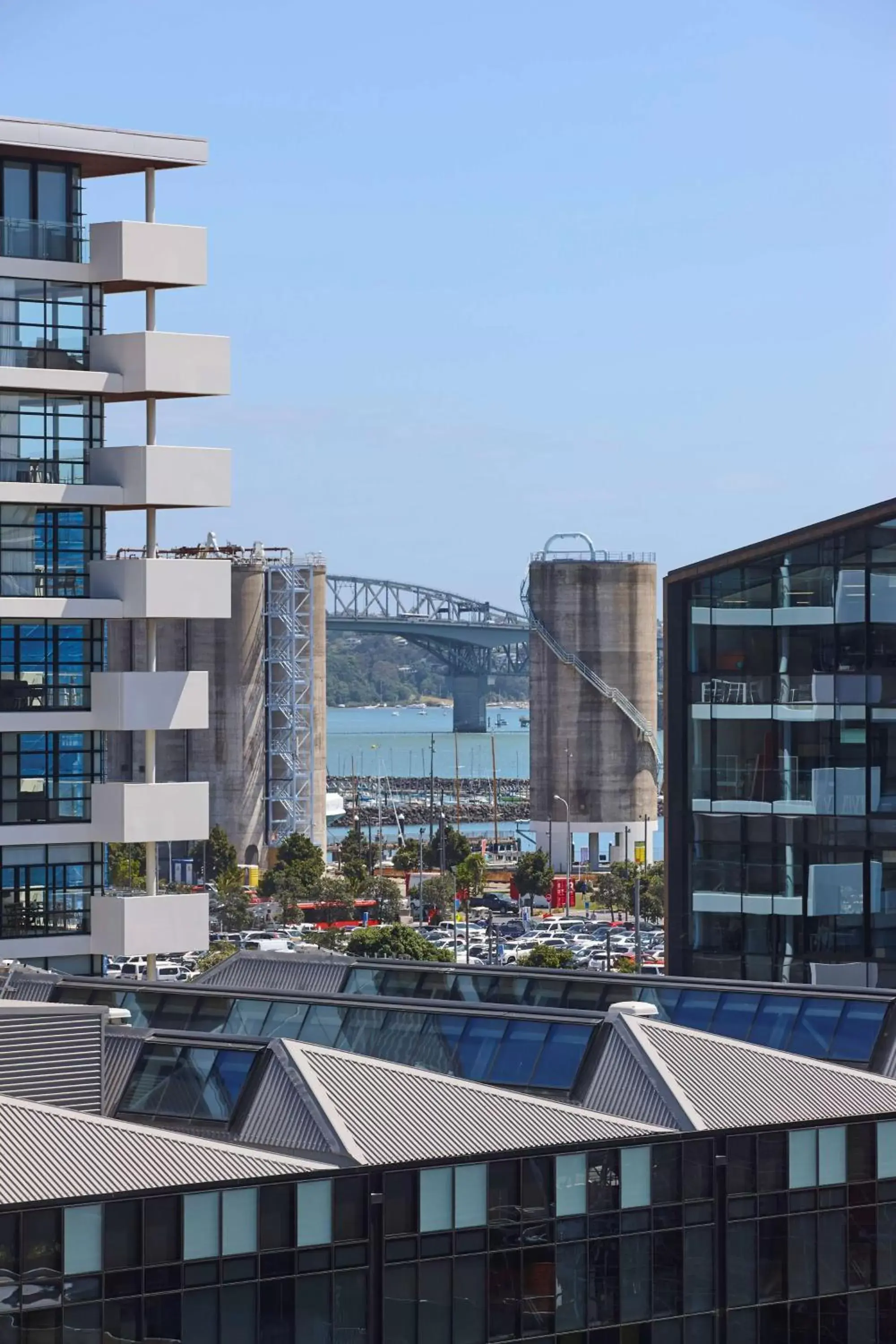 Photo of the whole room in Travelodge Hotel Auckland Wynyard Quarter