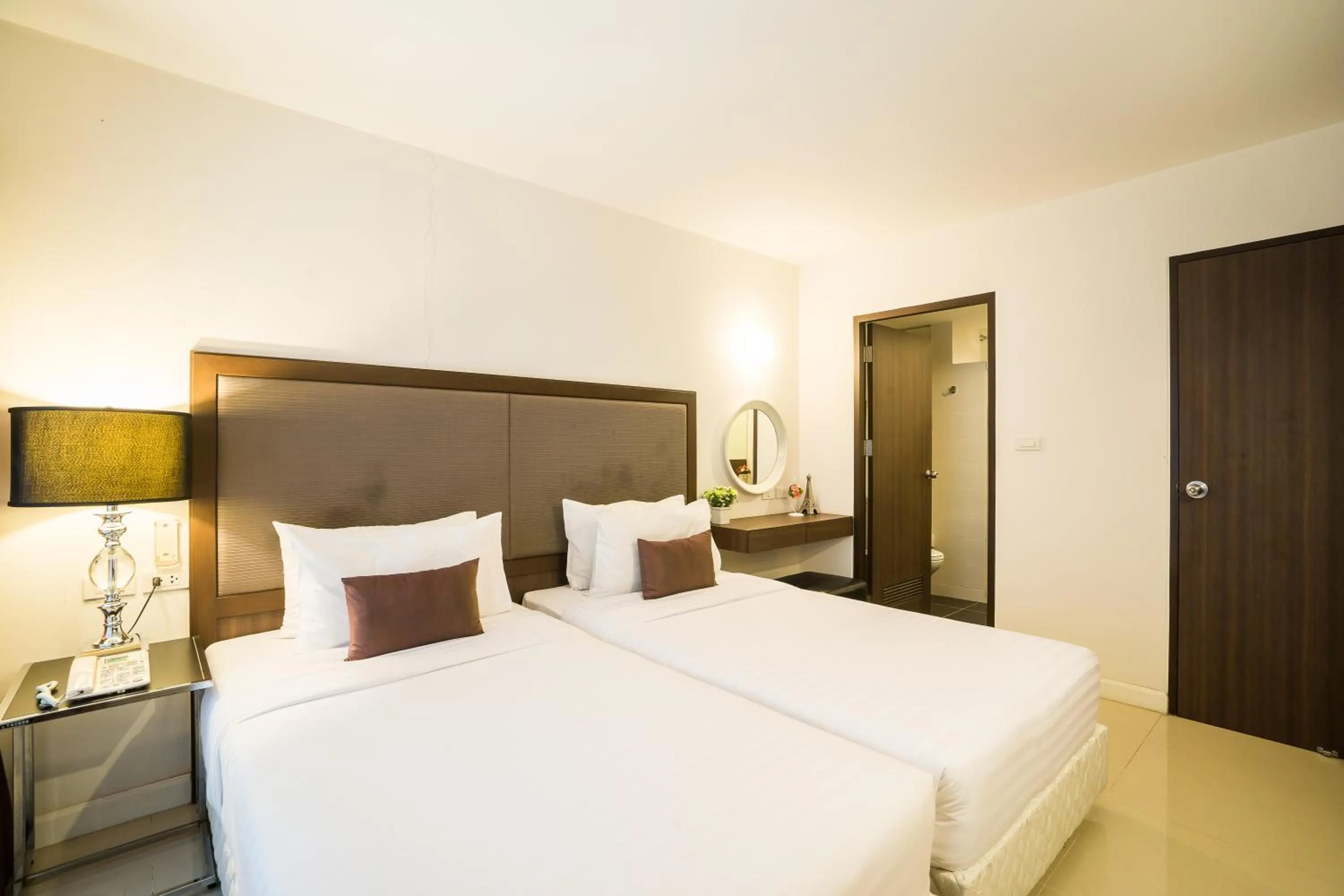 Photo of the whole room, Bed in Beyond Suite