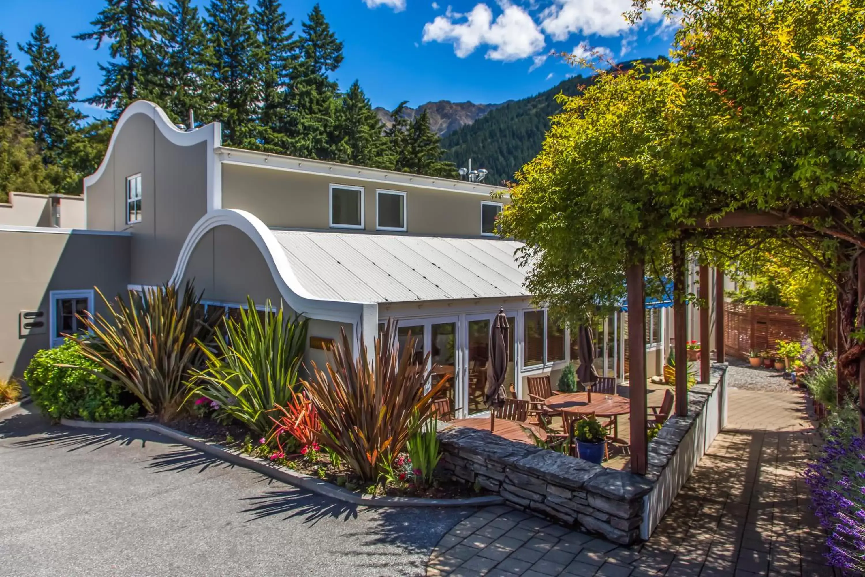 Property building in The Central Hotel Queenstown, A Naumi Chapter Property building in The Central Hotel Queenstown, A Naumi Chapter
